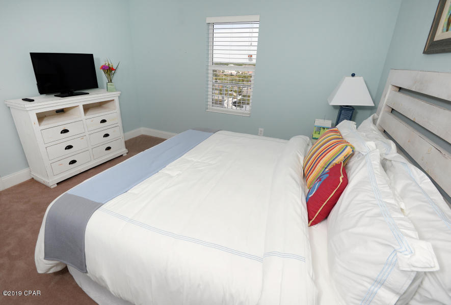 Laketown Wharf - Residential