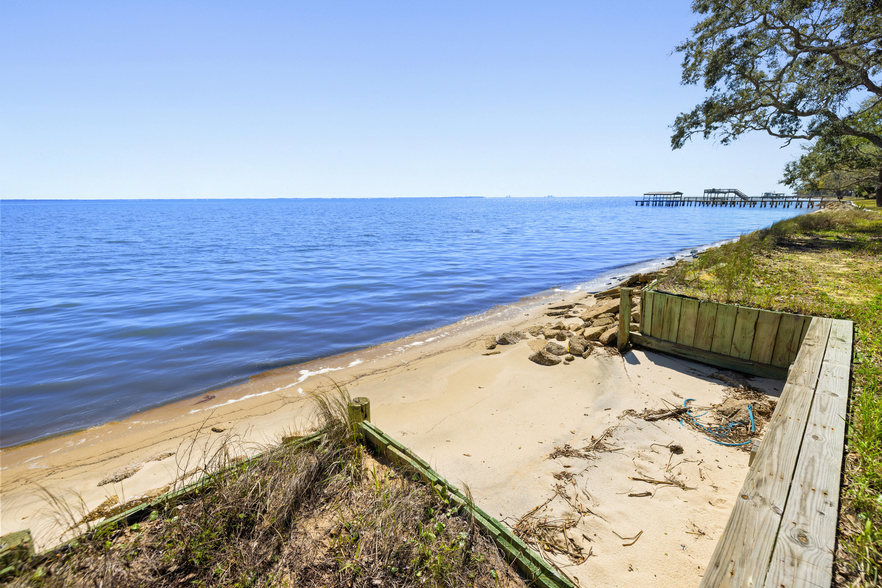 CEDAR BEACH - Land