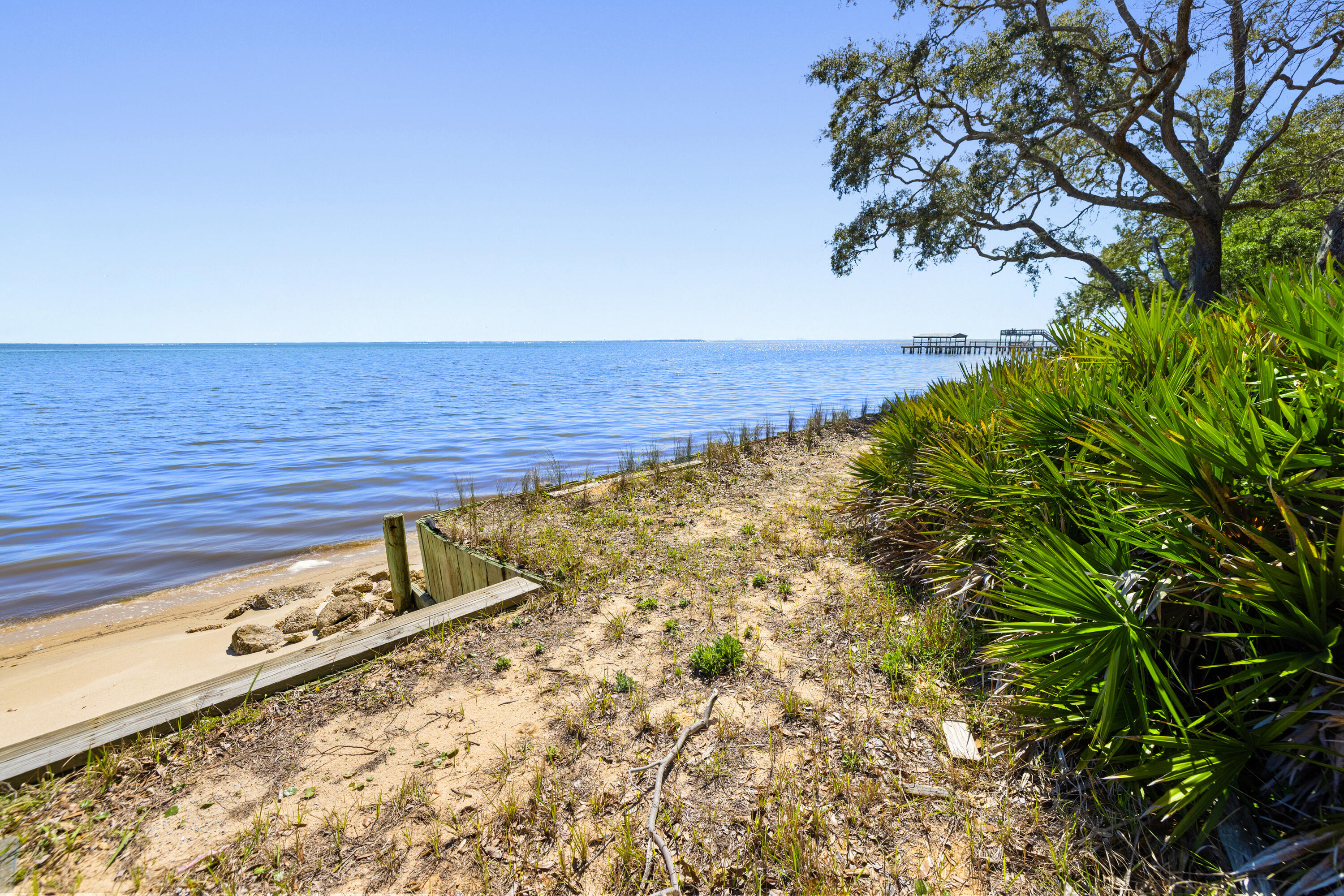 CEDAR BEACH - Land