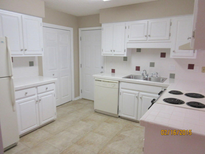 COUNTRYVIEW ESTATES 3RD ADDN - Residential Lease