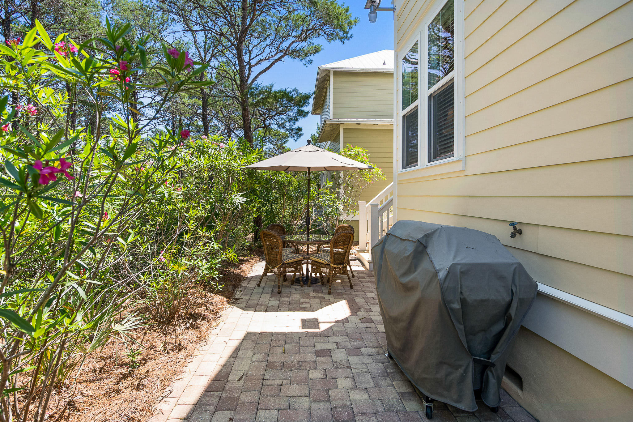 HIGHLAND PARKS - Residential
