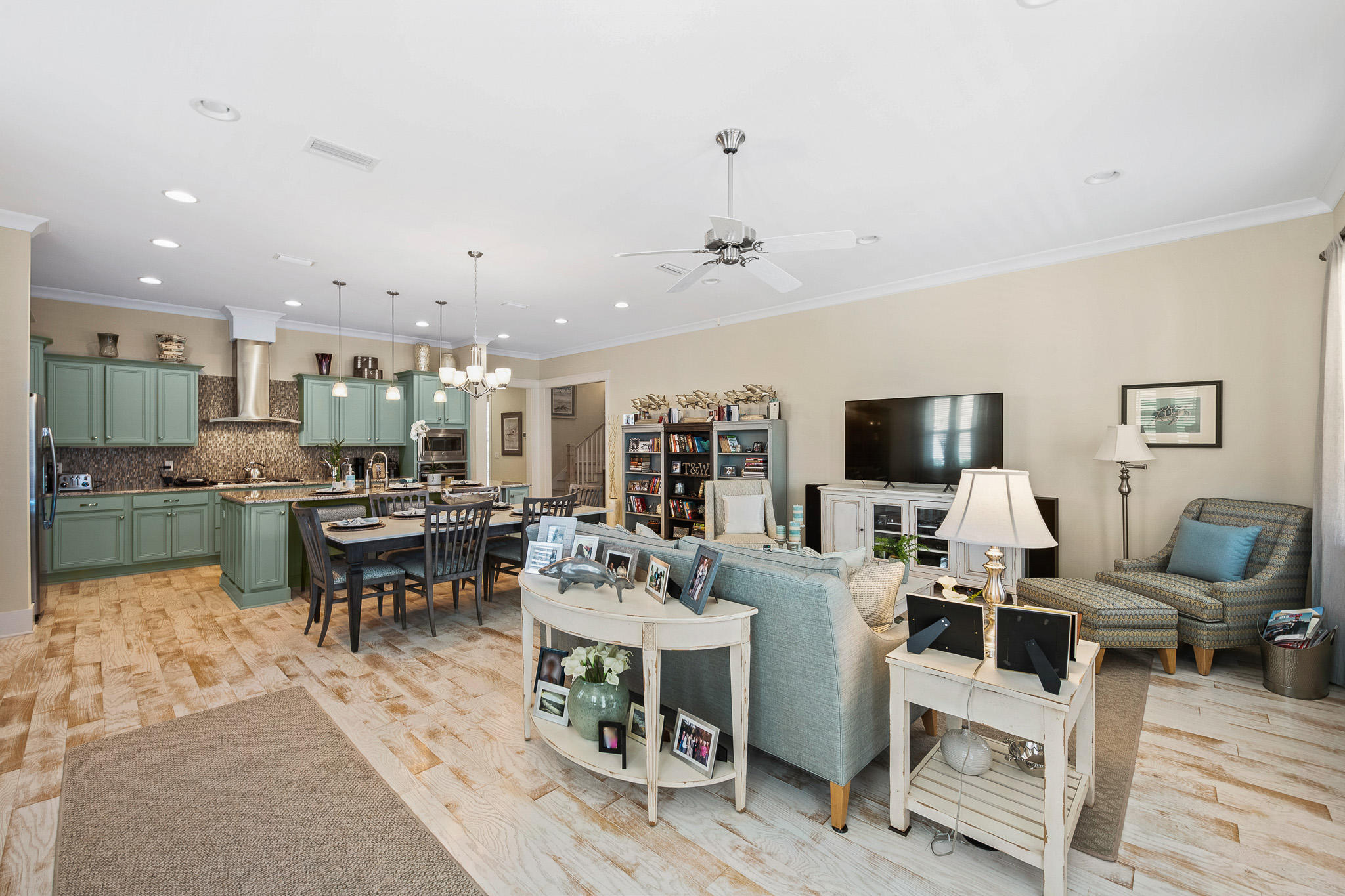HIGHLAND PARKS - Residential