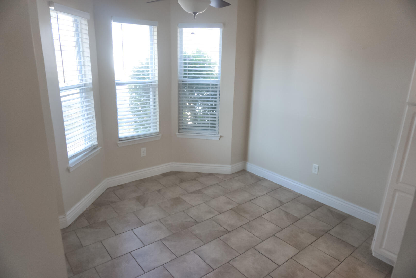 Southway Est 1st Add - Residential Lease