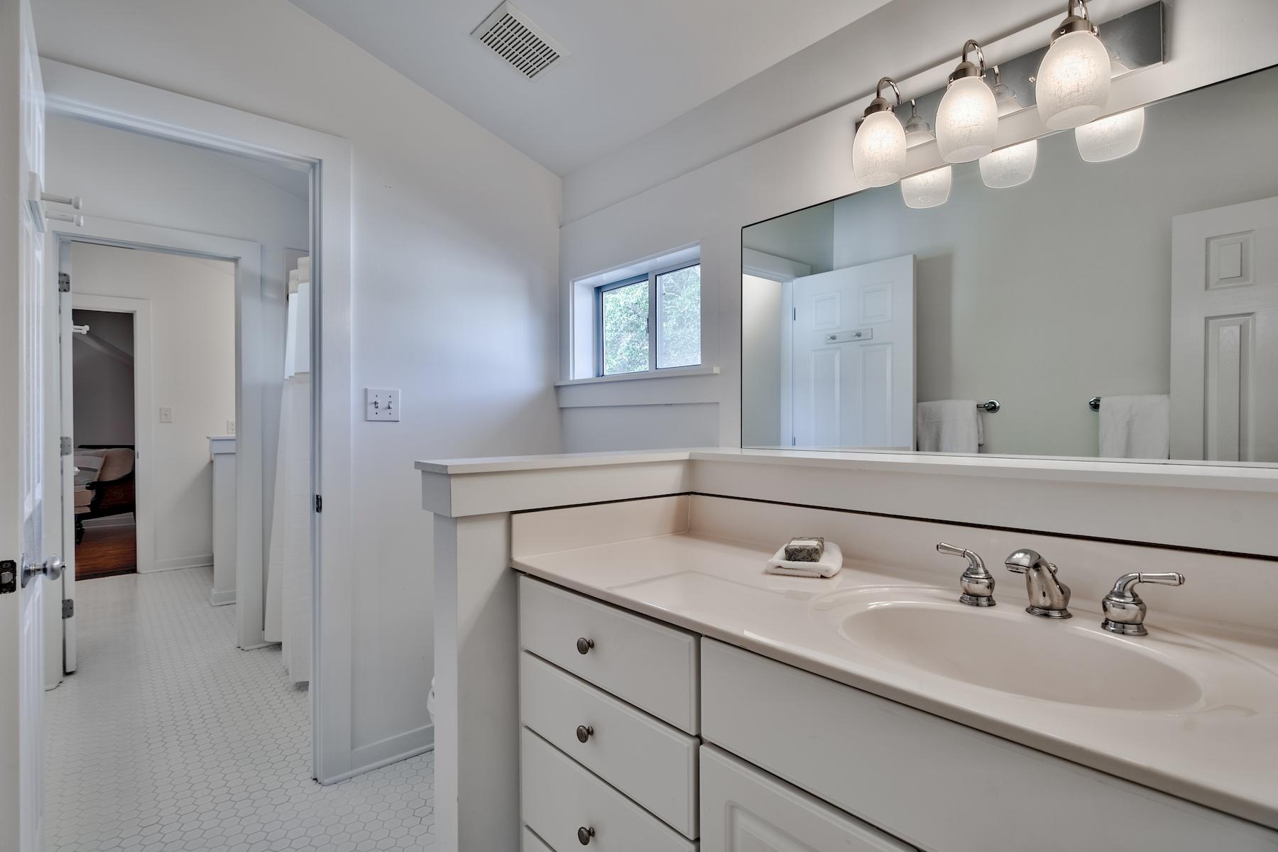 SEAGROVE 3RD ADDN - Residential