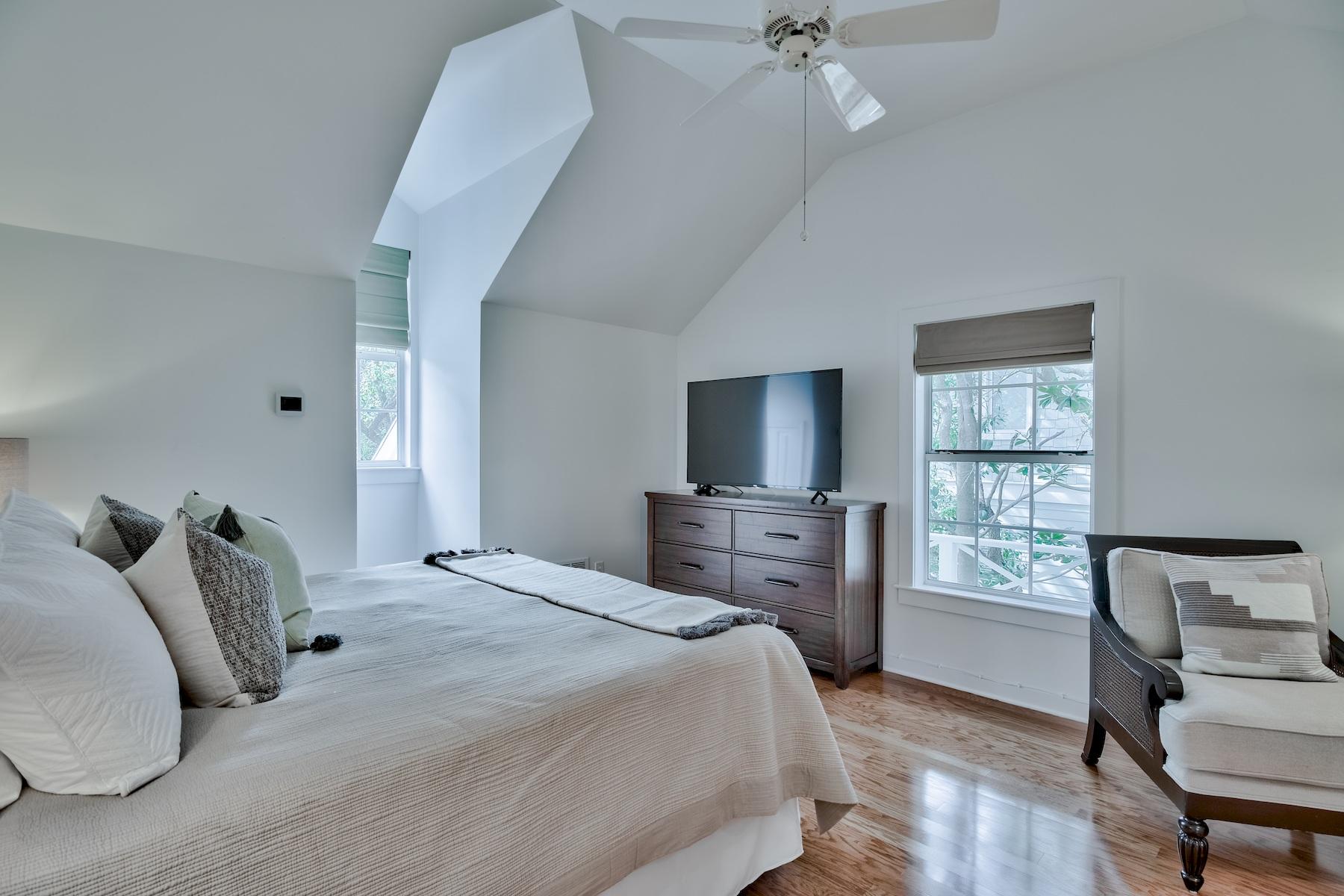 SEAGROVE 3RD ADDN - Residential