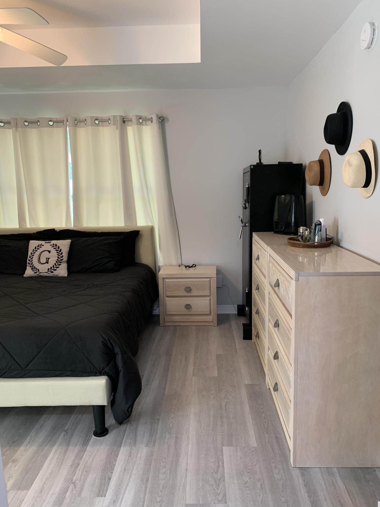 AZALEA GARDENS DESTIN - Residential