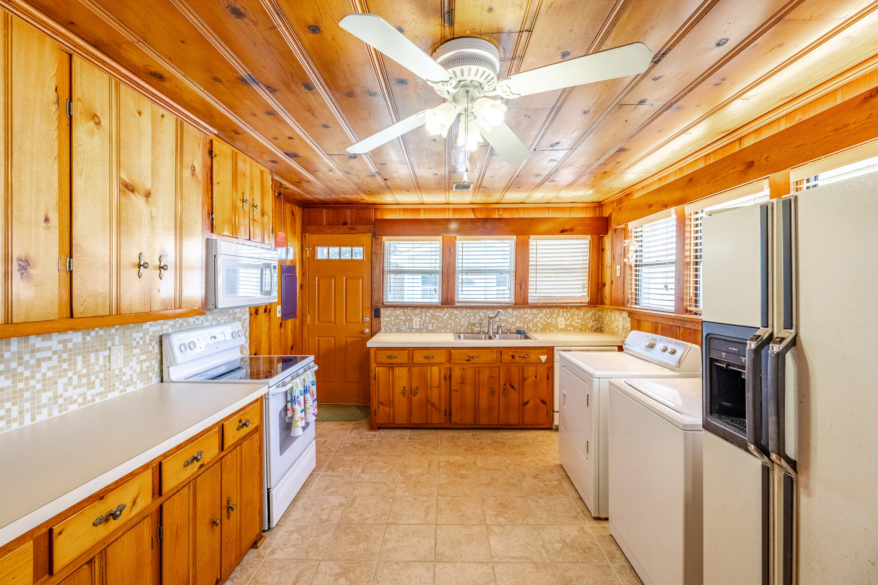 BID-A-WEE BEACH 1ST ADDN - Residential