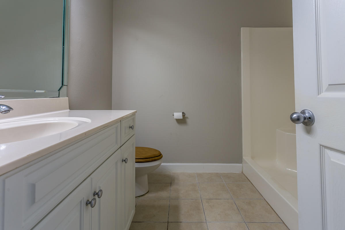 NO RECORDED SUBDIVISION - Residential Lease
