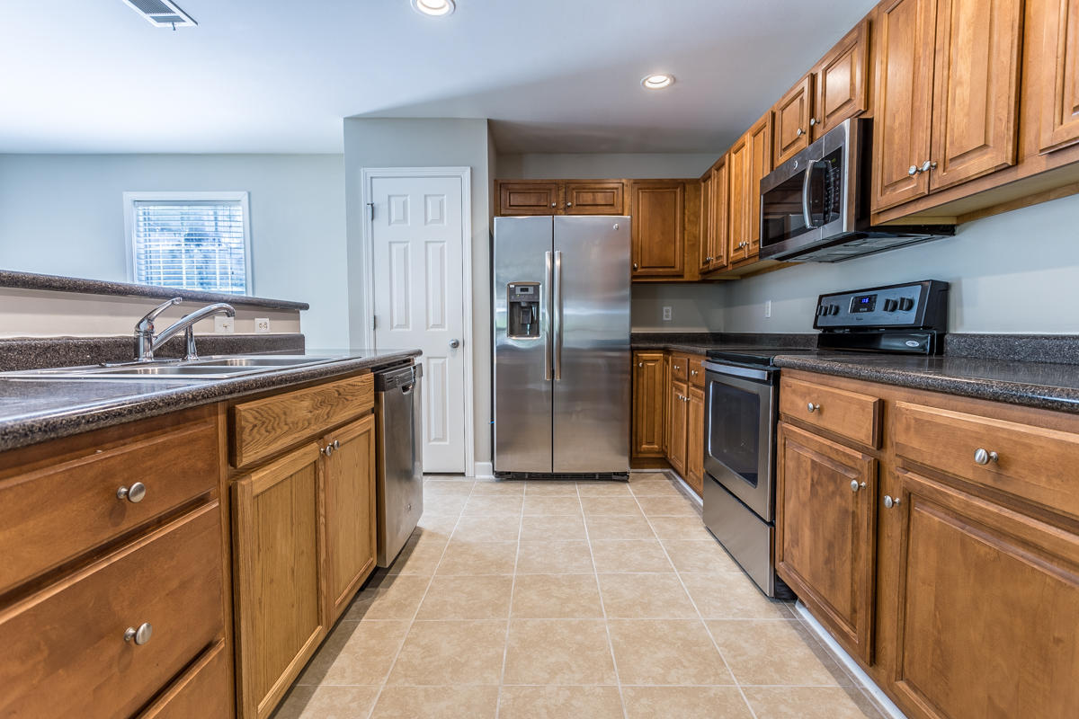 NO RECORDED SUBDIVISION - Residential Lease
