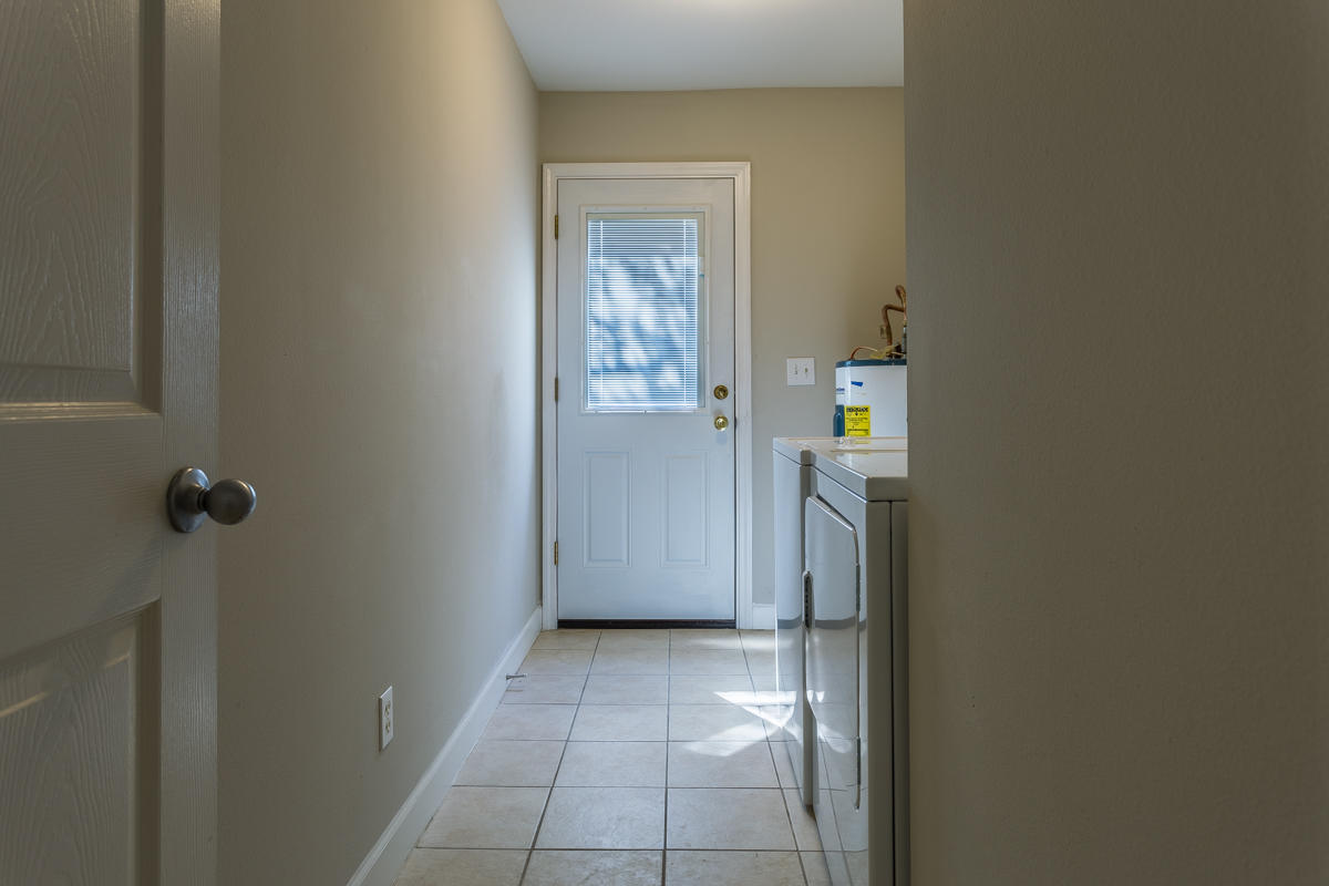 NO RECORDED SUBDIVISION - Residential Lease