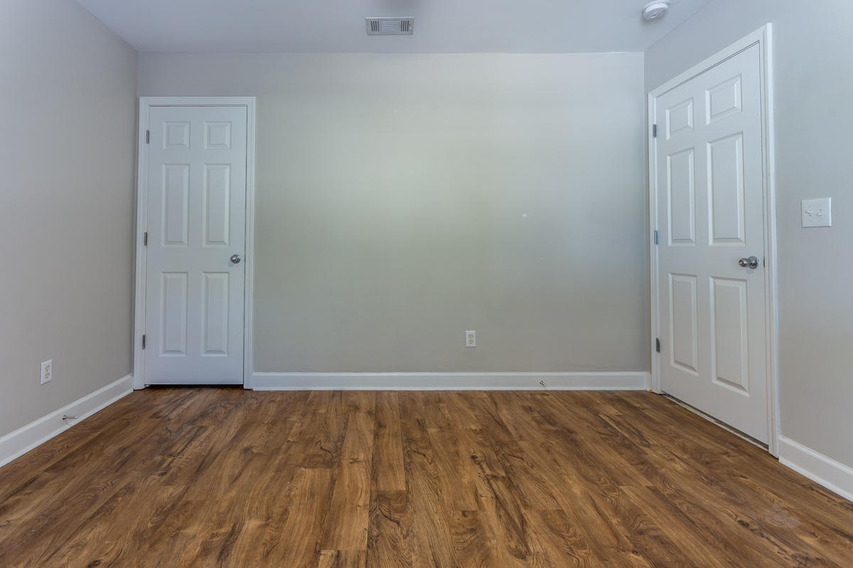 NO RECORDED SUBDIVISION - Residential Lease