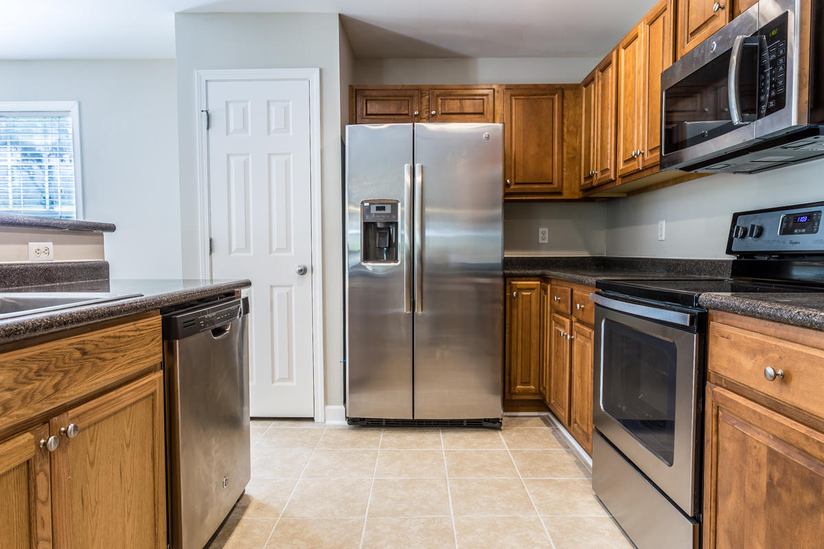 NO RECORDED SUBDIVISION - Residential Lease