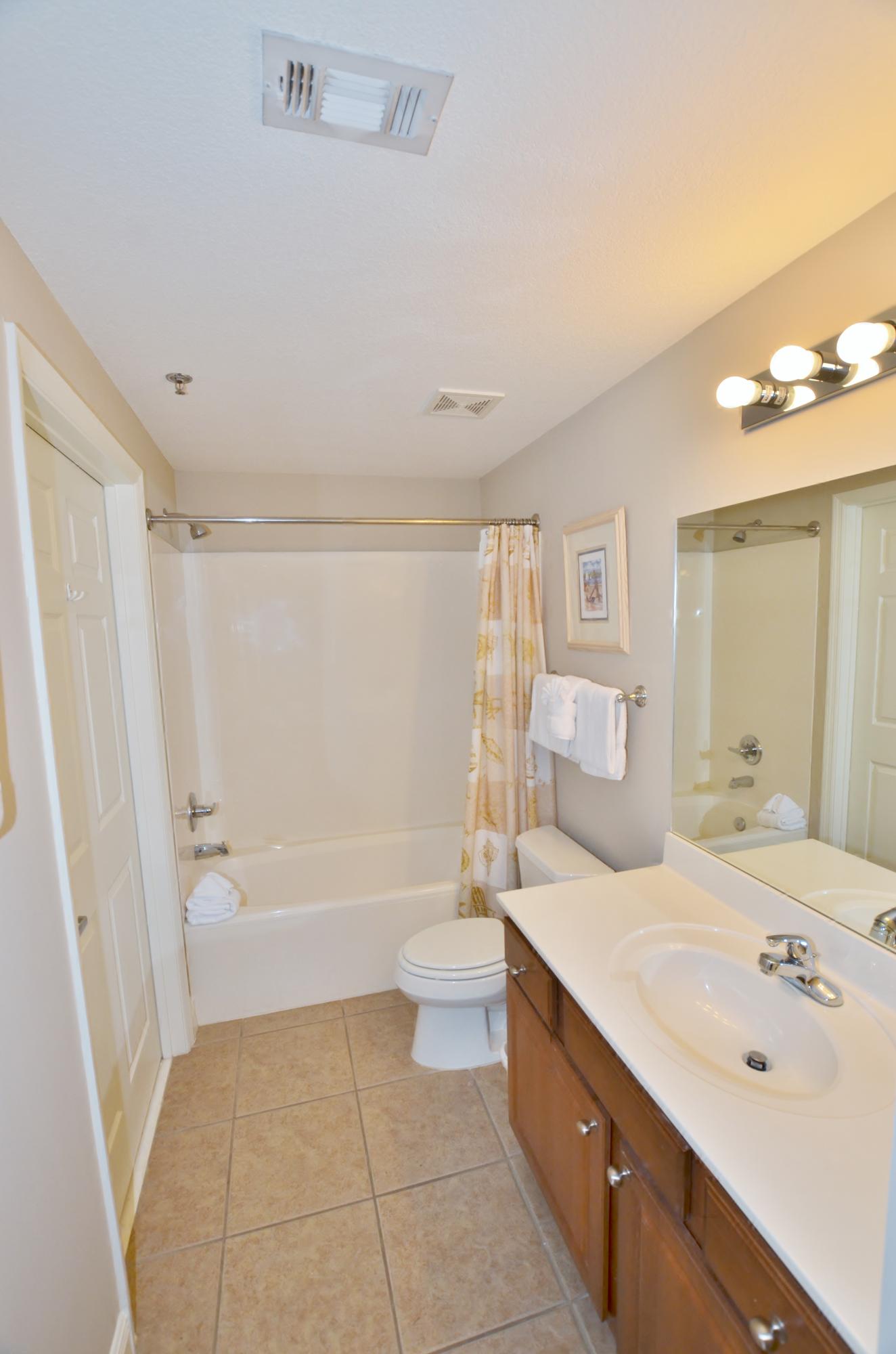 ARIEL DUNES II - Residential Lease