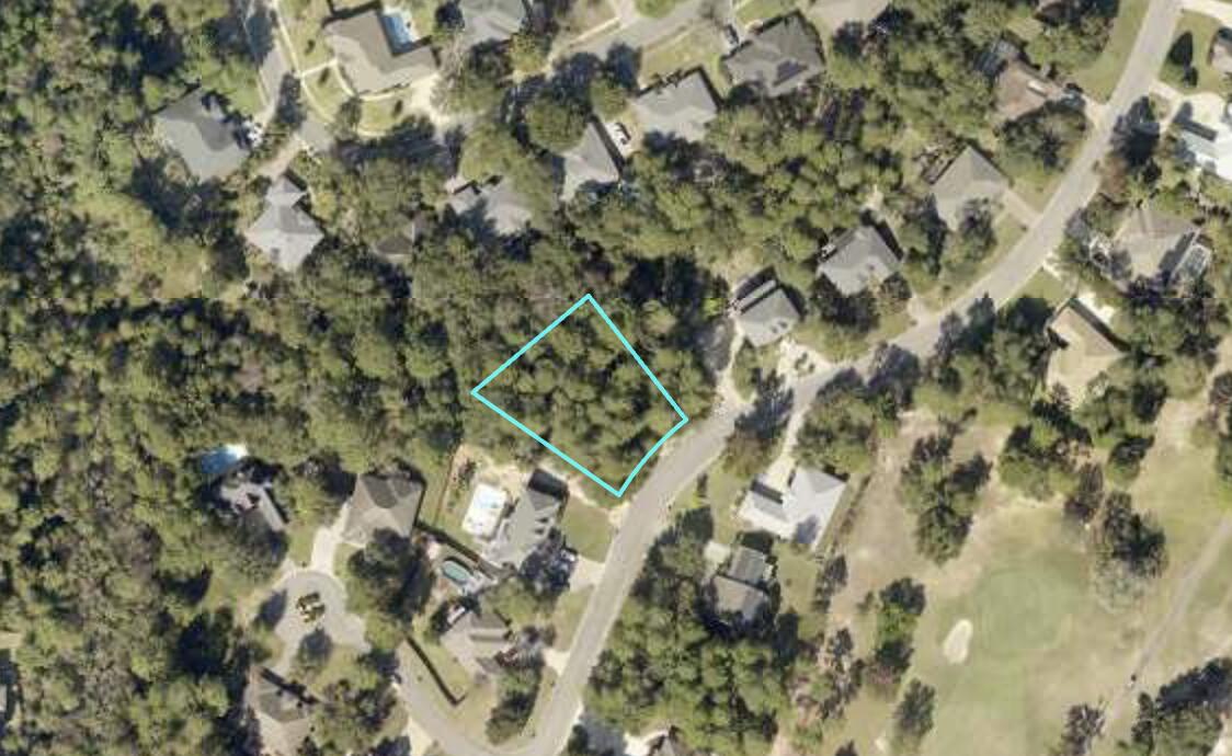 Discover this spacious .43-acre wooded lot in the highly desirable Rocky Bayou Country Club Estates, centrally located in Niceville, FL. This rarely available lot is perfect for a custom-built home with a walk-out basement, offering both privacy and a stunning natural setting.
No buildout time - Build at your convenience.
All utilities available at the street for easy connection. Water tap fee paid by the buyer.
Prime location - near top-rated schools, shopping, dining, and Eglin AFB.
Exclusive golf course community with access to Rocky Bayou Country Club.
Don't miss your chance to own this exceptional lot in one of Niceville's most sought-after communities.