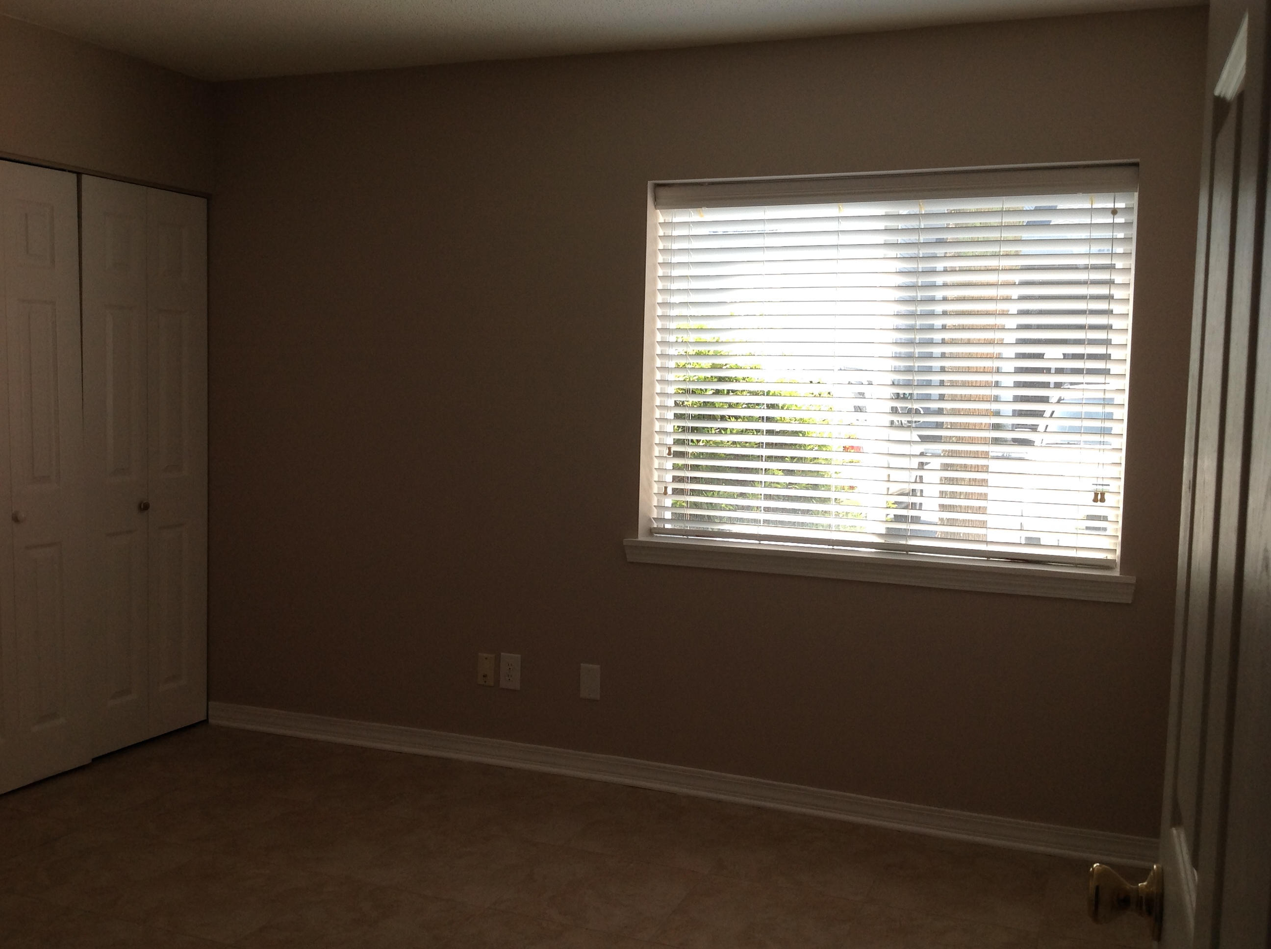FINISTERRA CONDO - Residential Lease