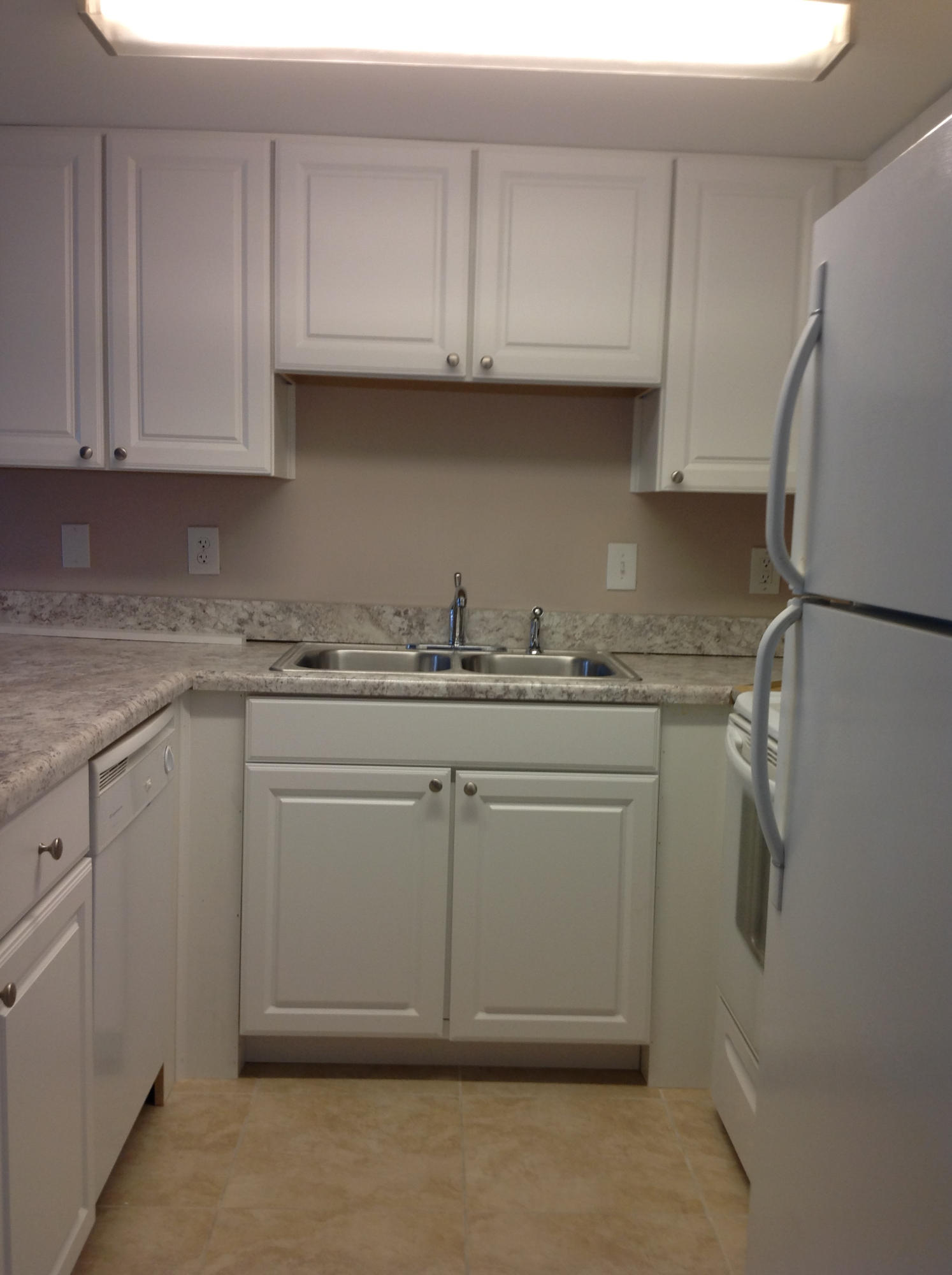 FINISTERRA CONDO - Residential Lease
