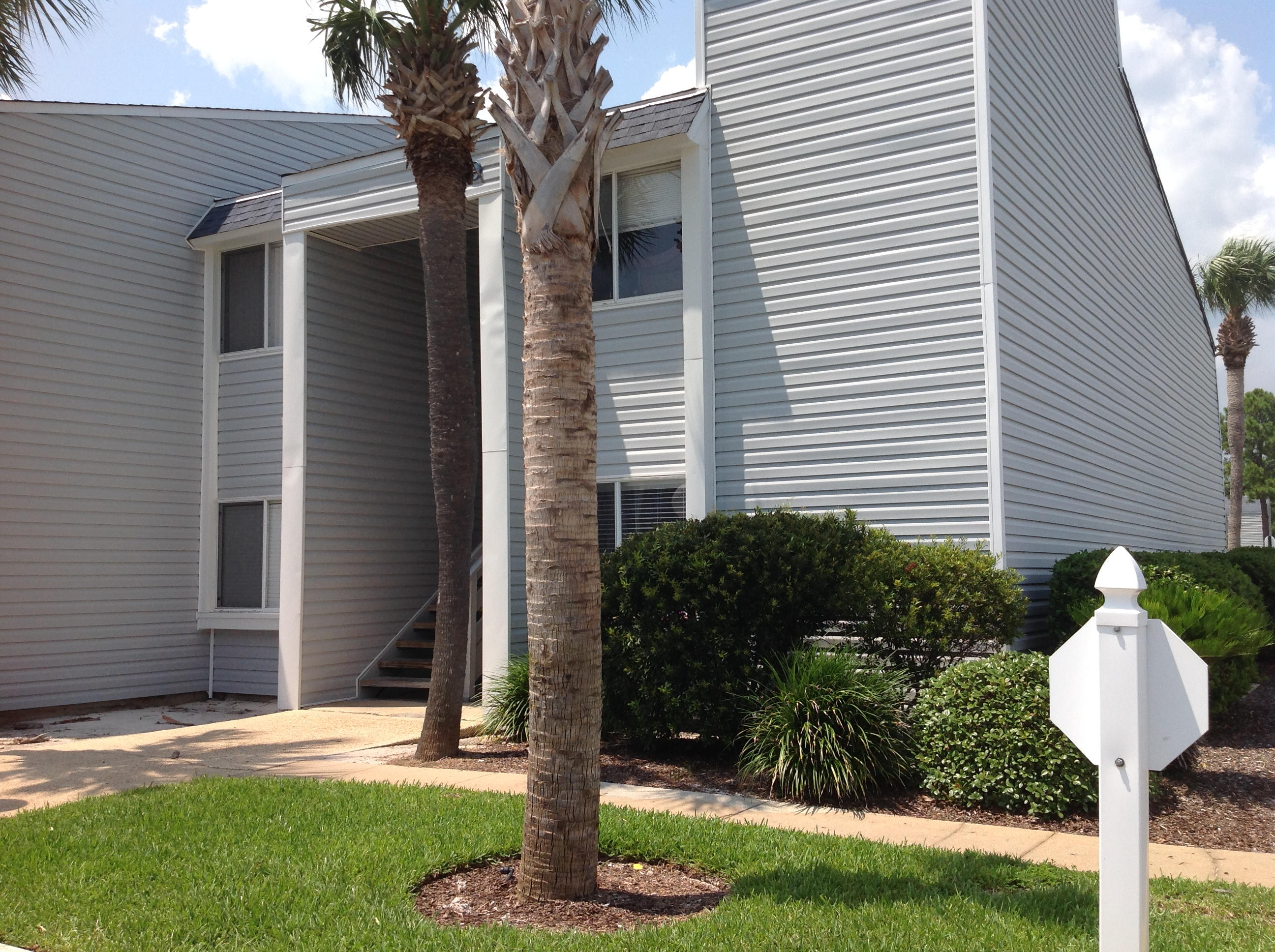 FINISTERRA CONDO - Residential Lease