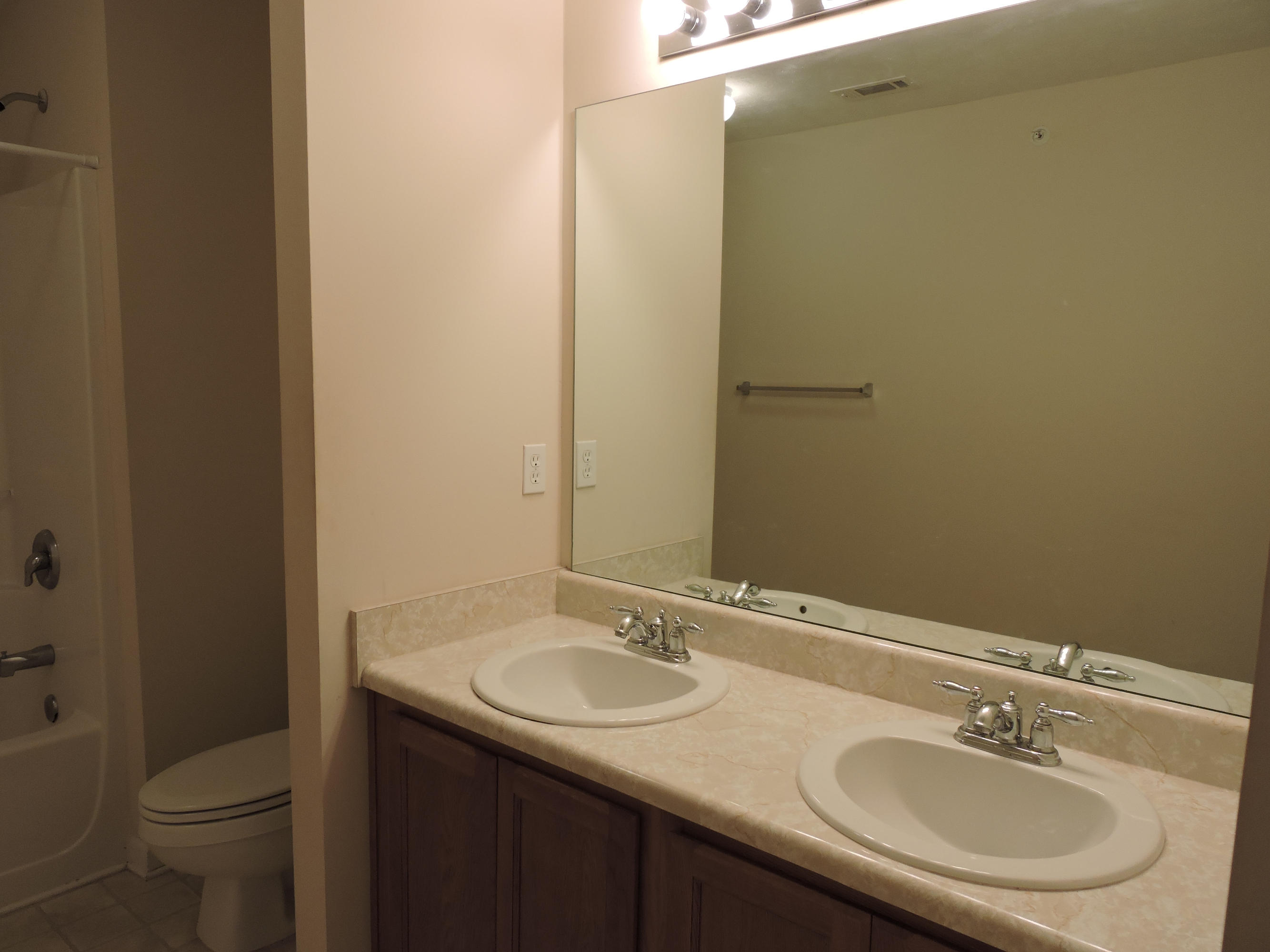 ROLLING PINES - Residential Lease