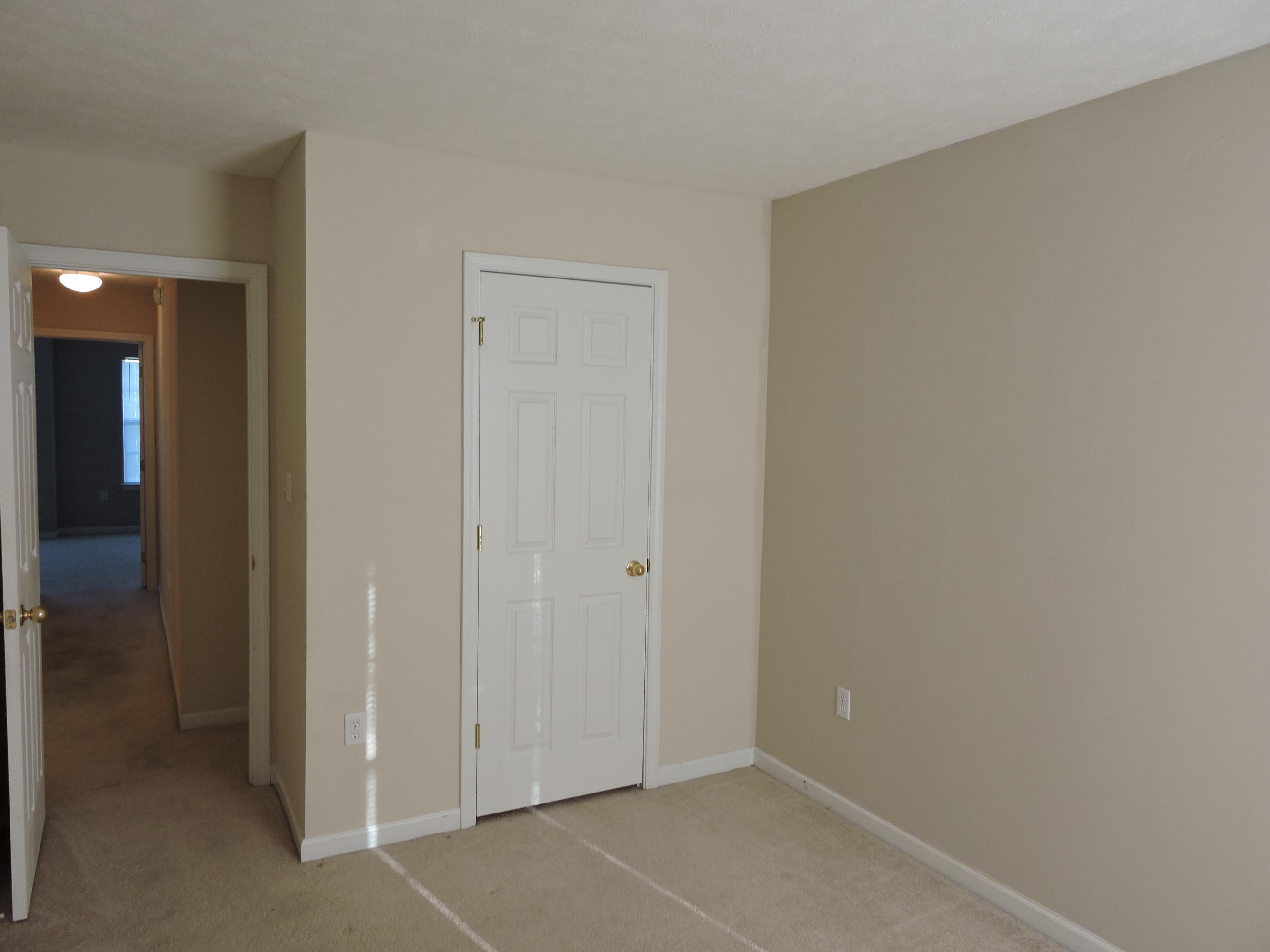 ROLLING PINES - Residential Lease