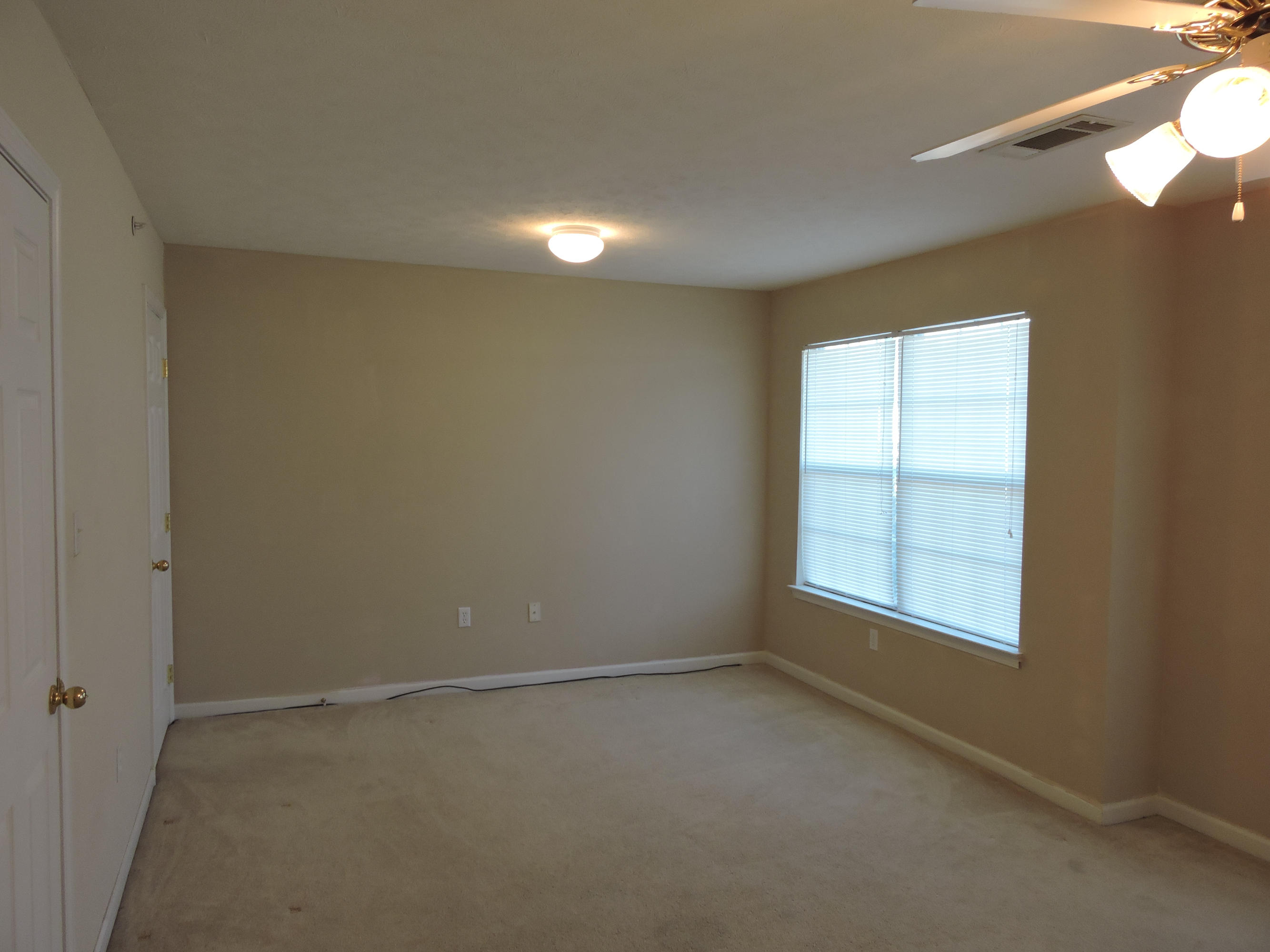 ROLLING PINES - Residential Lease