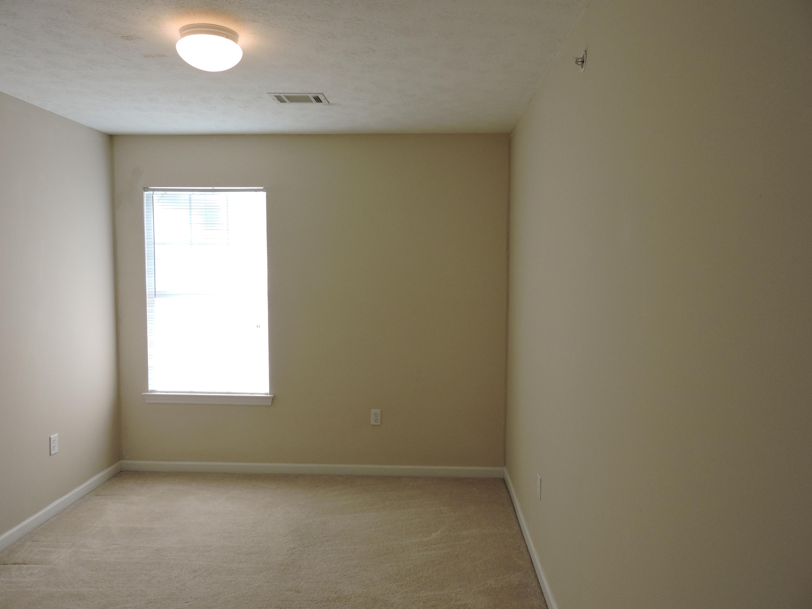 ROLLING PINES - Residential Lease