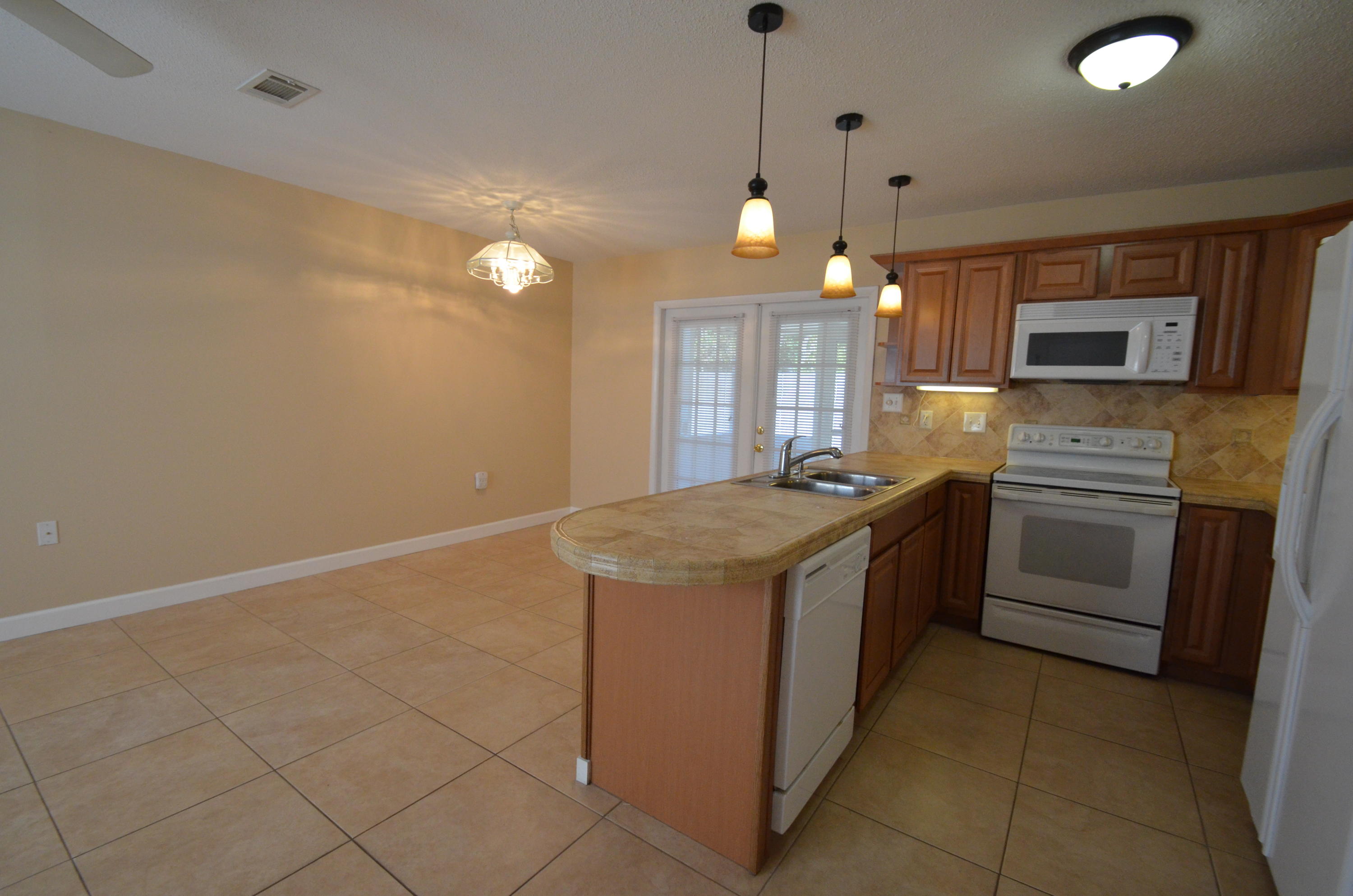 PINE RUN - Residential Lease