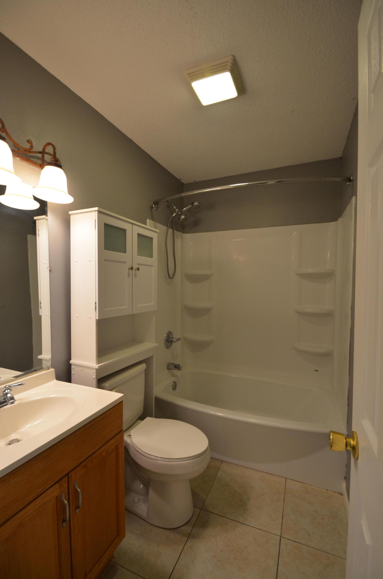 PINE RUN - Residential Lease