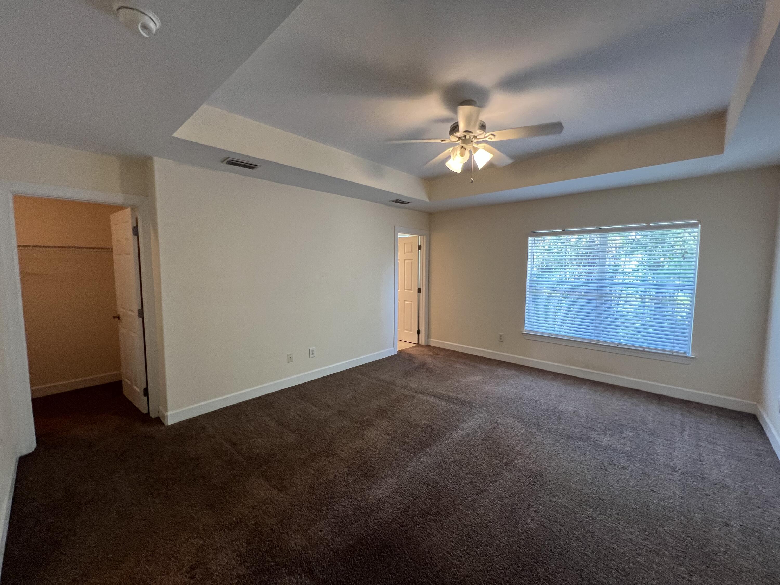 EAGLE BAY - Residential Lease