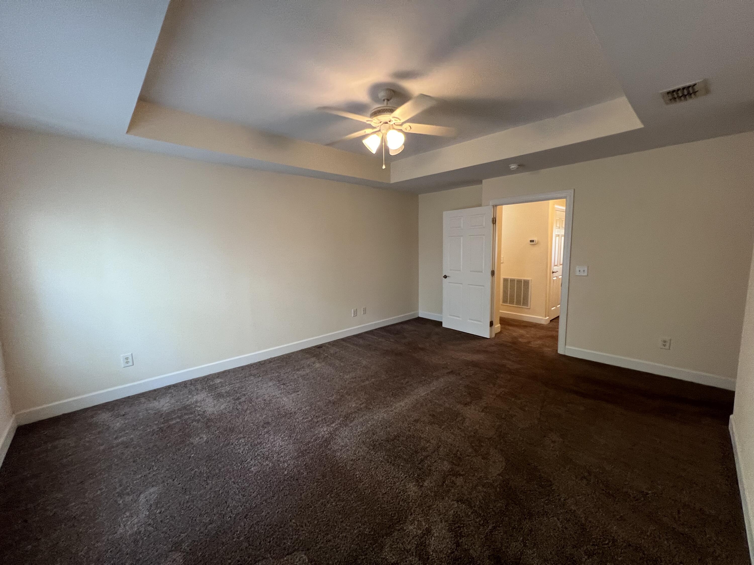 EAGLE BAY - Residential Lease
