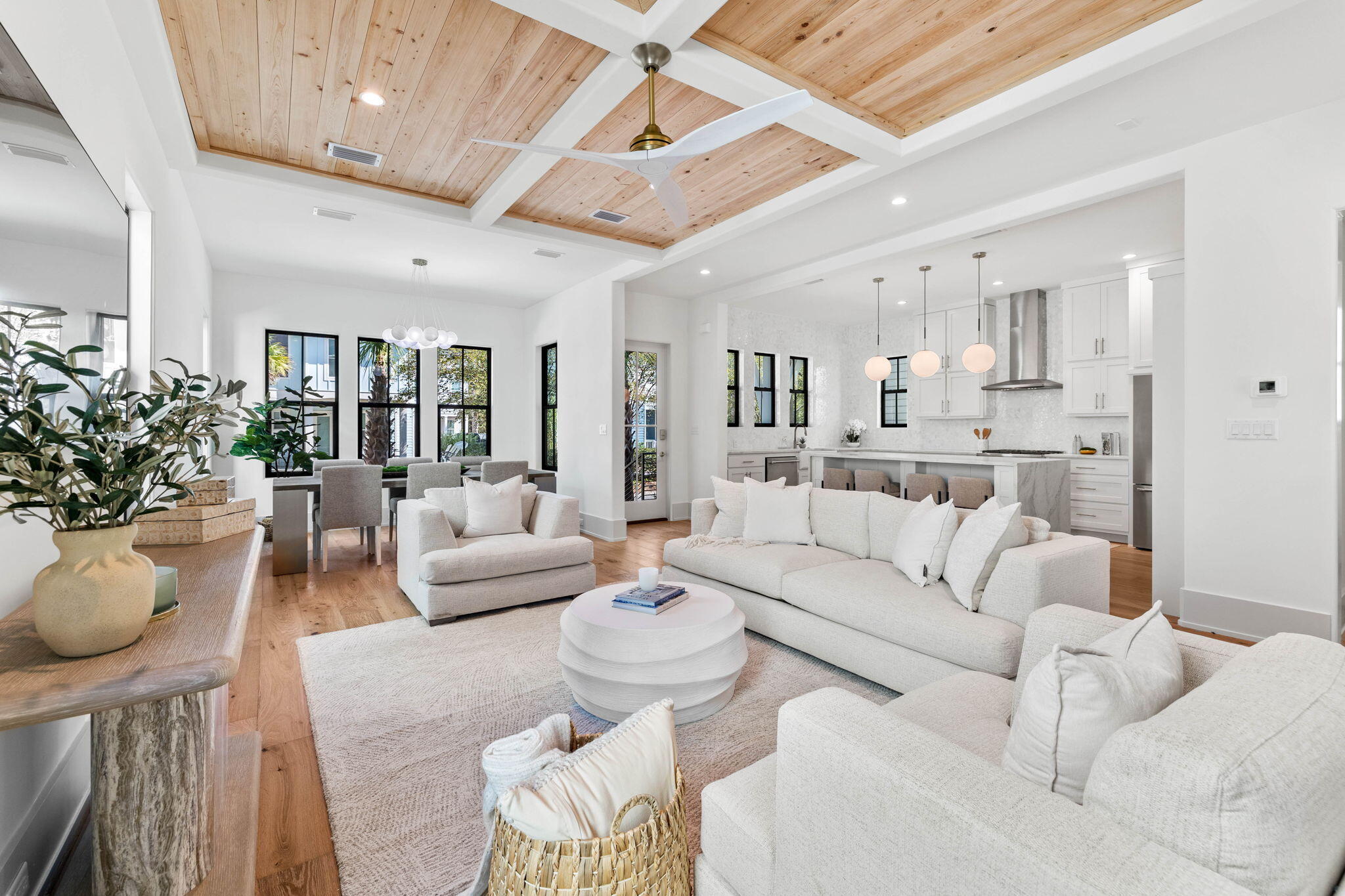TREETOP - Residential
