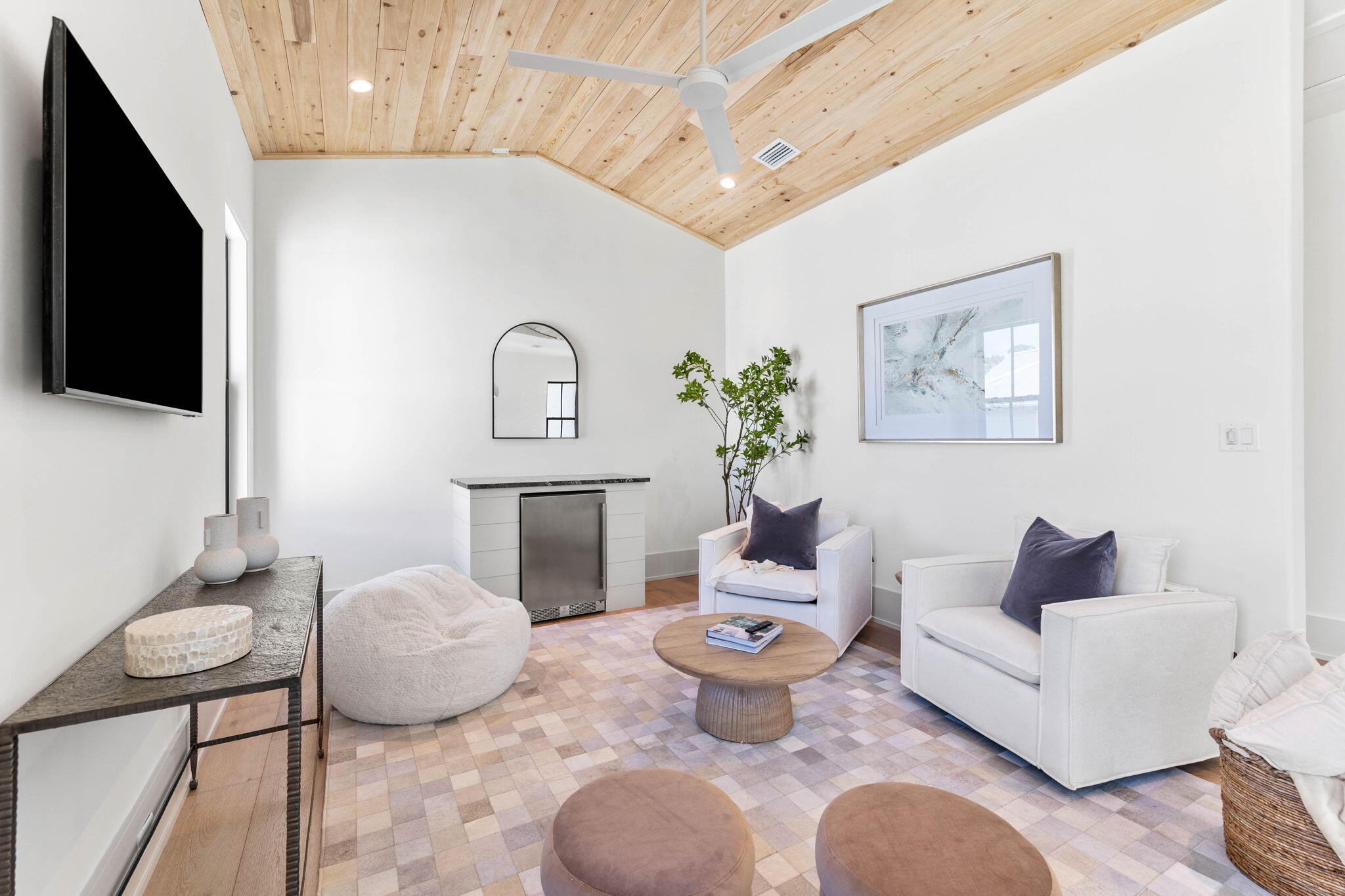 TREETOP - Residential
