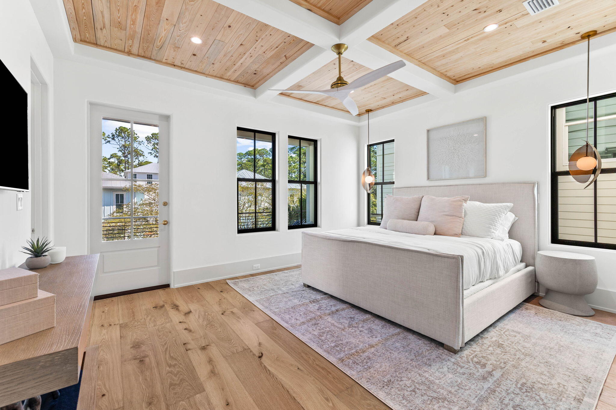 TREETOP - Residential