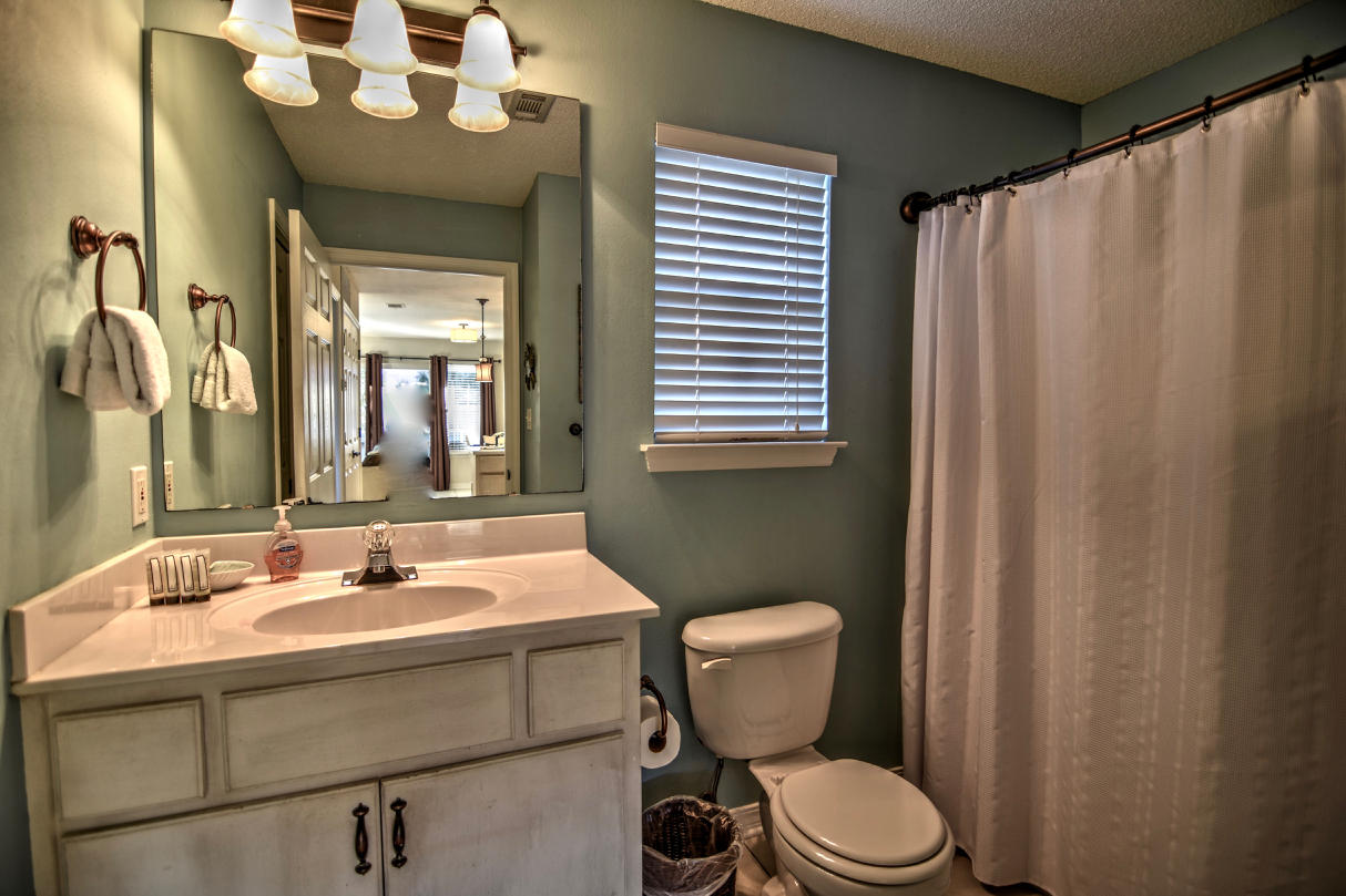 ROLLIN TIDE VILLAS - Residential