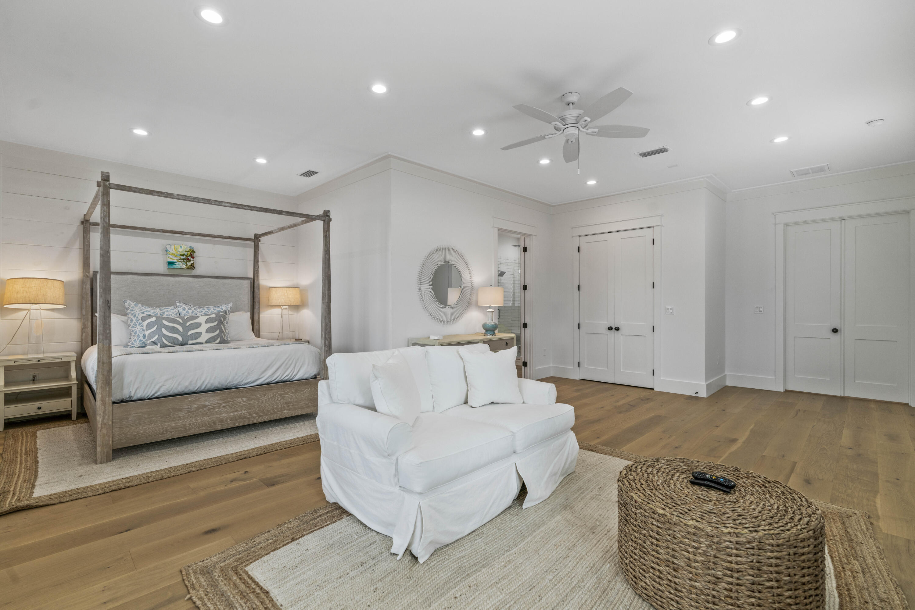 EASTERN LAKE S/D - Residential