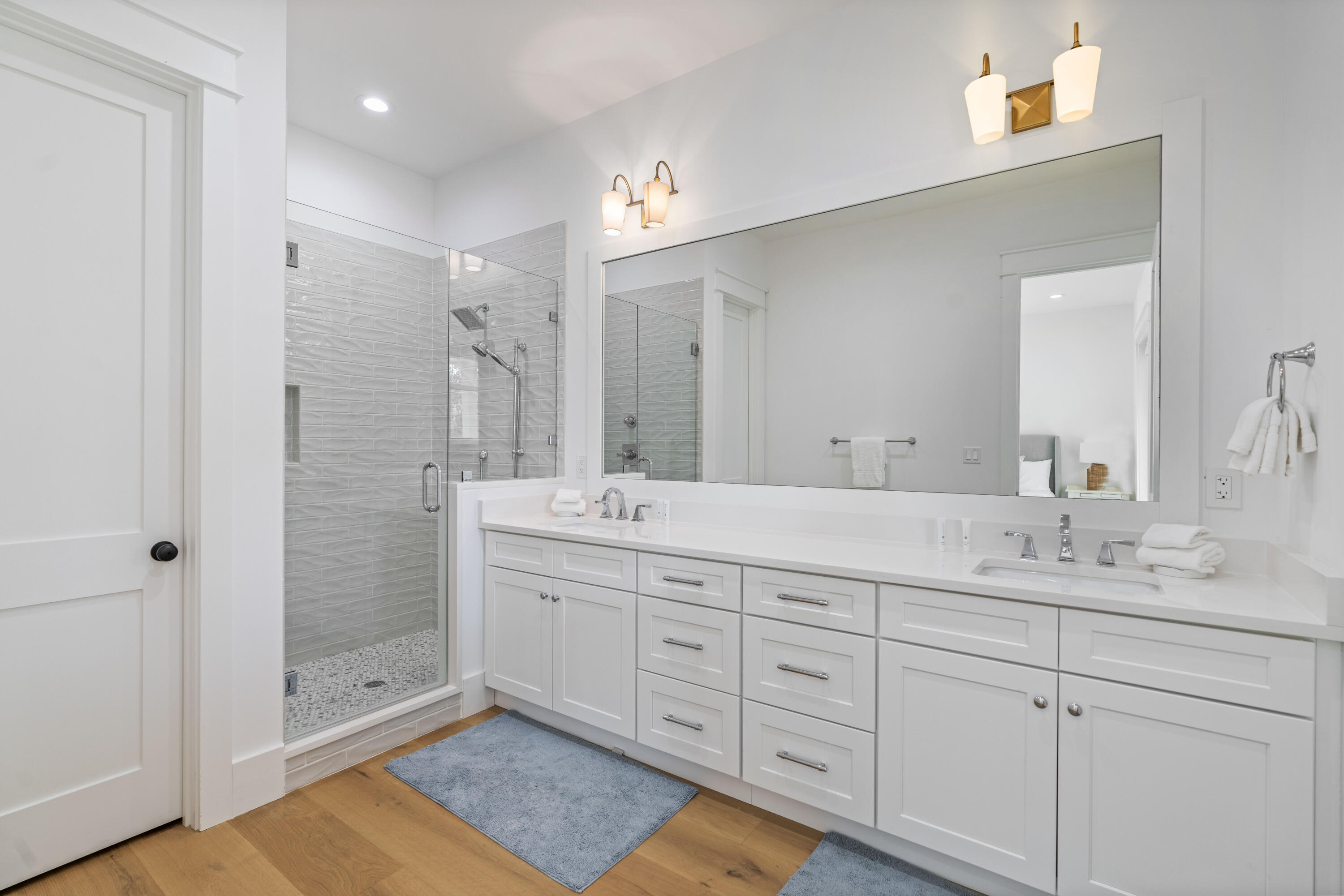 EASTERN LAKE S/D - Residential