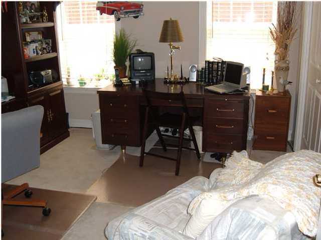 OAKMONT PLACE - Residential Lease
