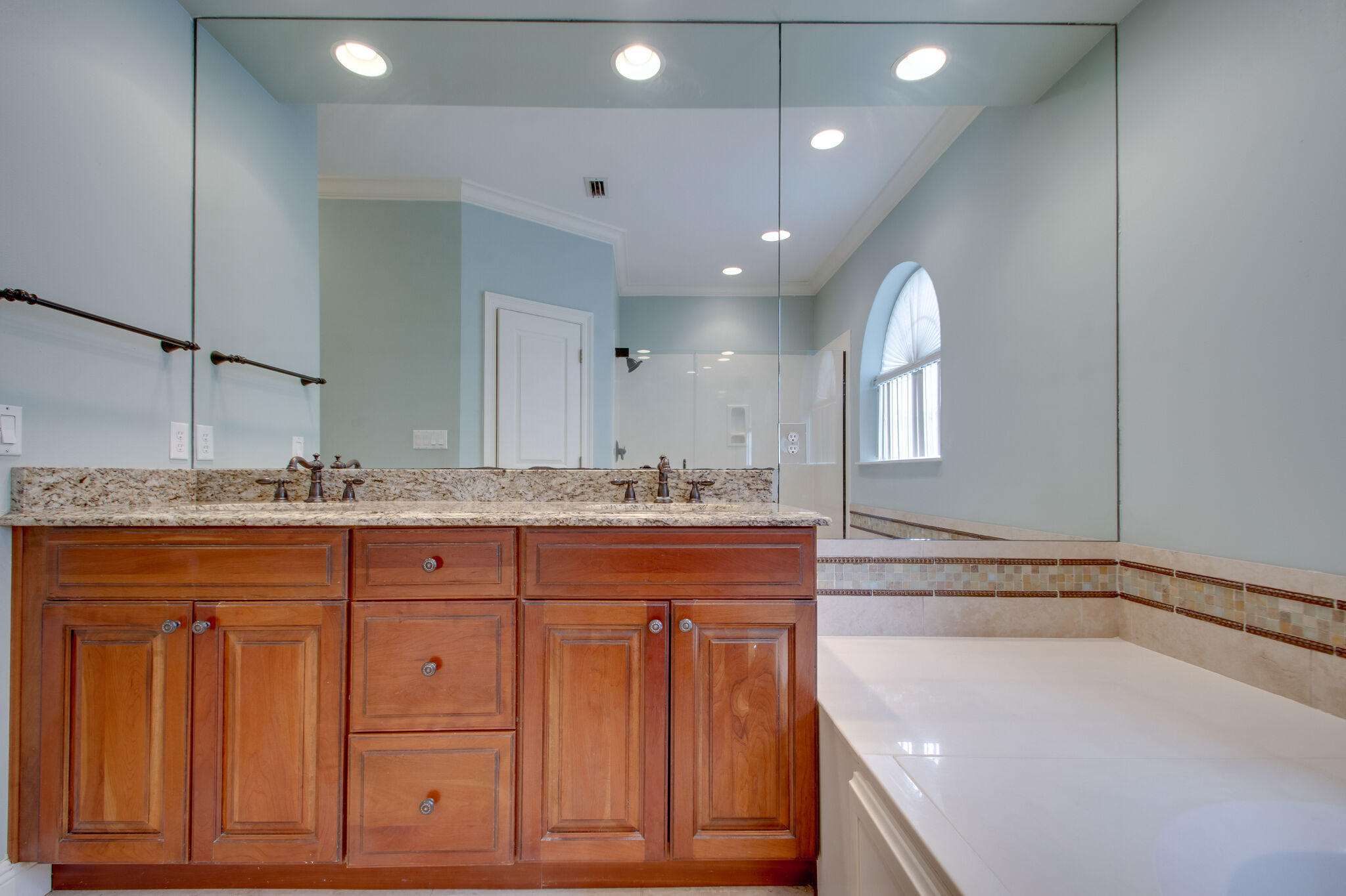 EMERALD BAY PH 1-B - Residential