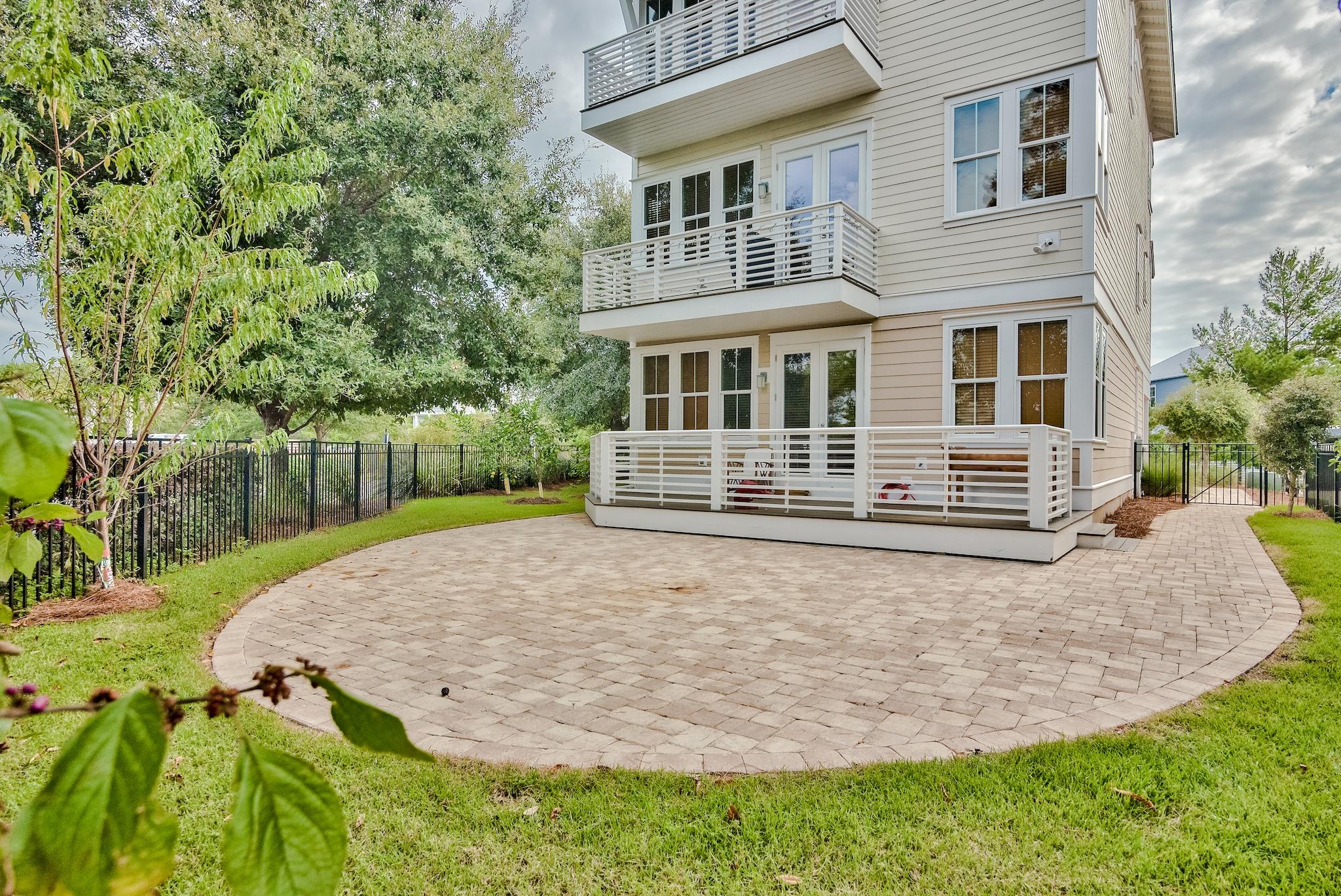 HIGHLAND PARKS - Residential