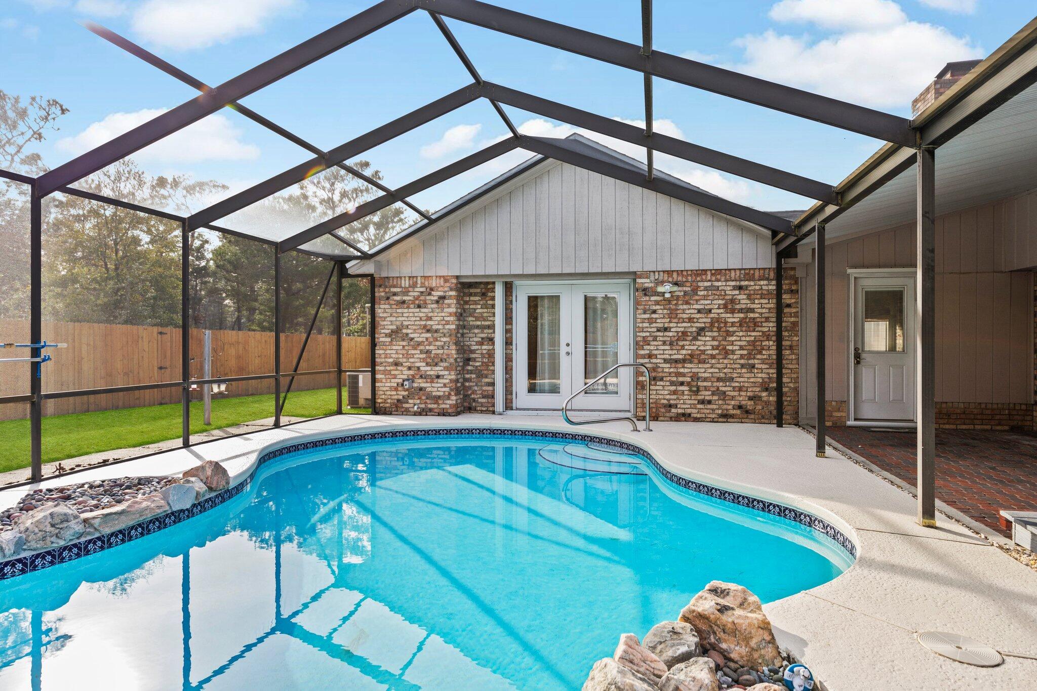 RAINTREE ESTATES - Residential Lease