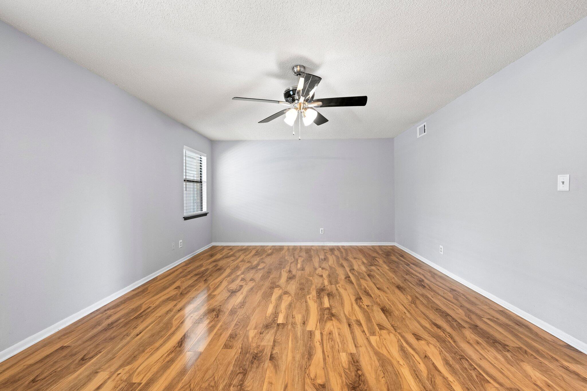 RAINTREE ESTATES - Residential Lease