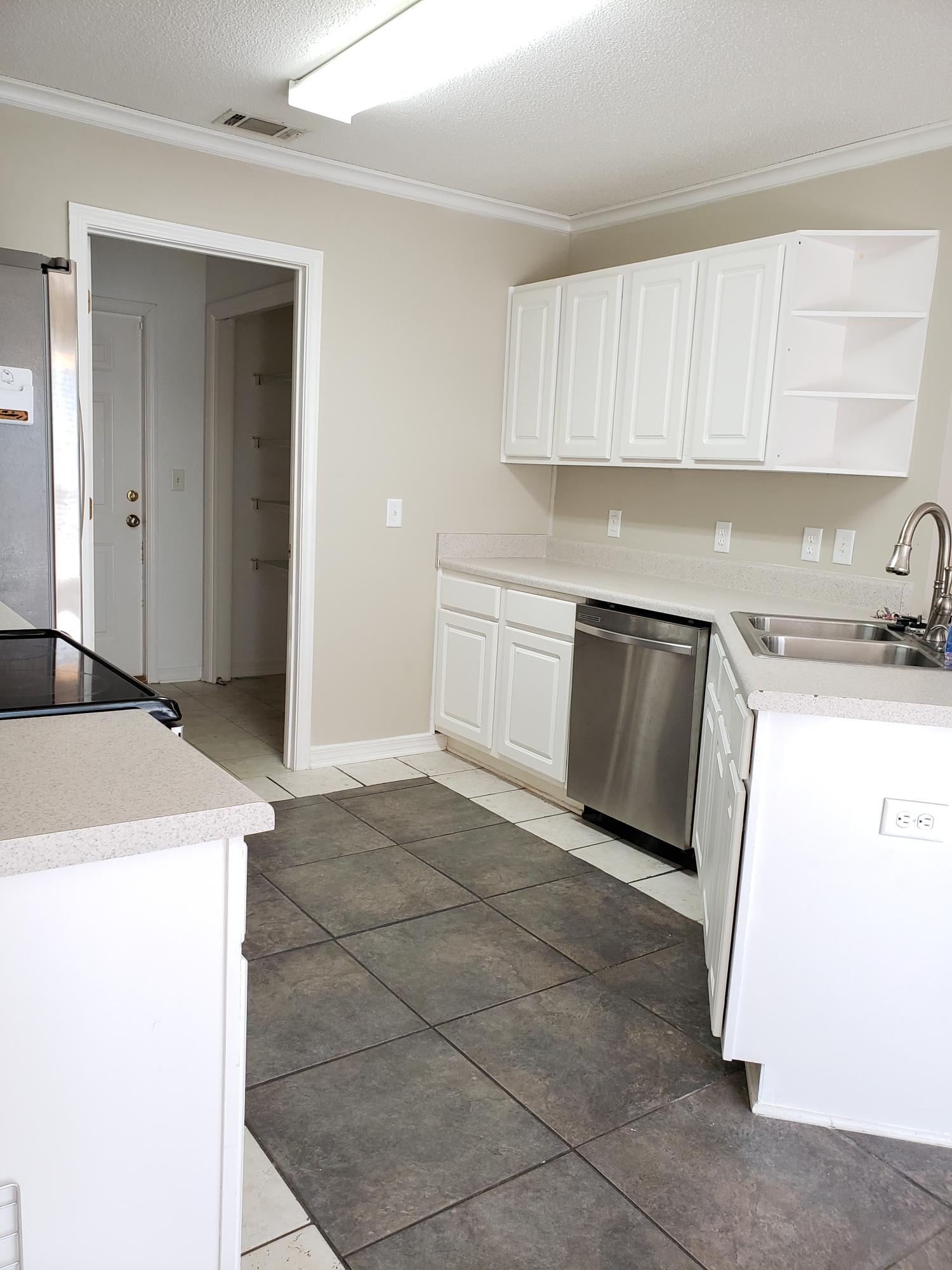 SHALIMAR COTTAGES - Residential Lease