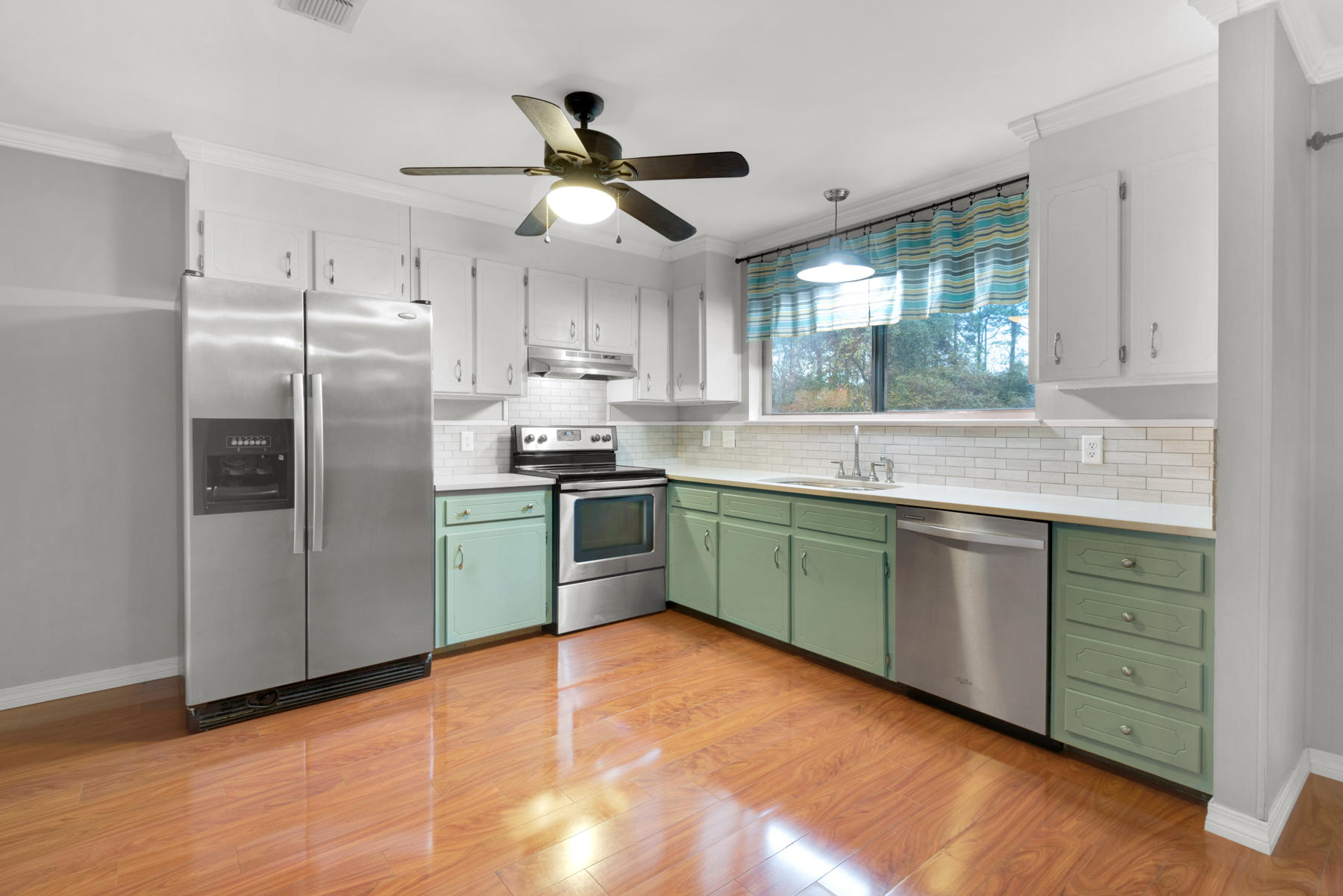 PALM ESTATES UNIT 2 - Residential Lease