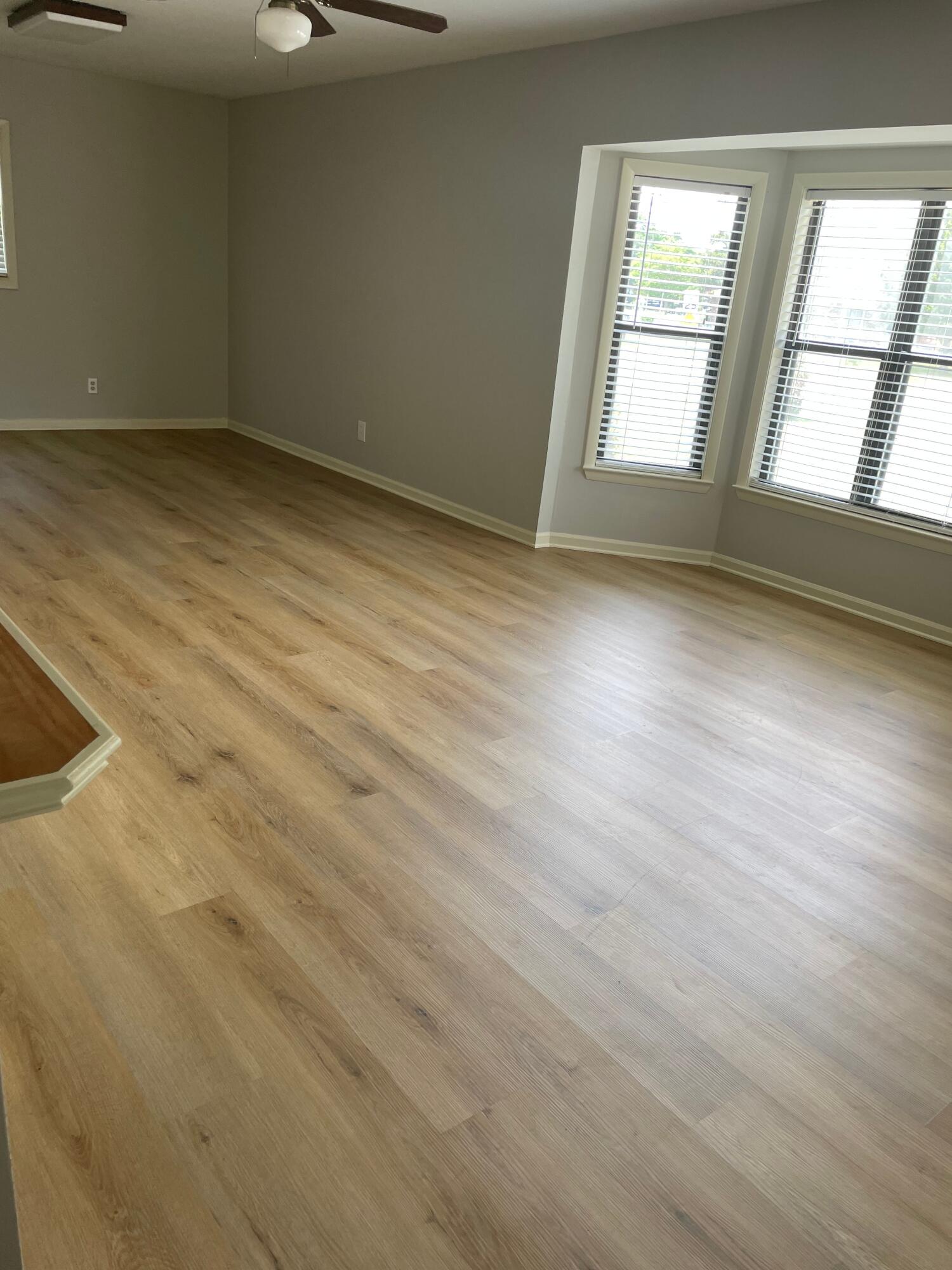 ELLIOTT POINT 10TH ADDN
LOT 29   BLK  18 - Residential Lease