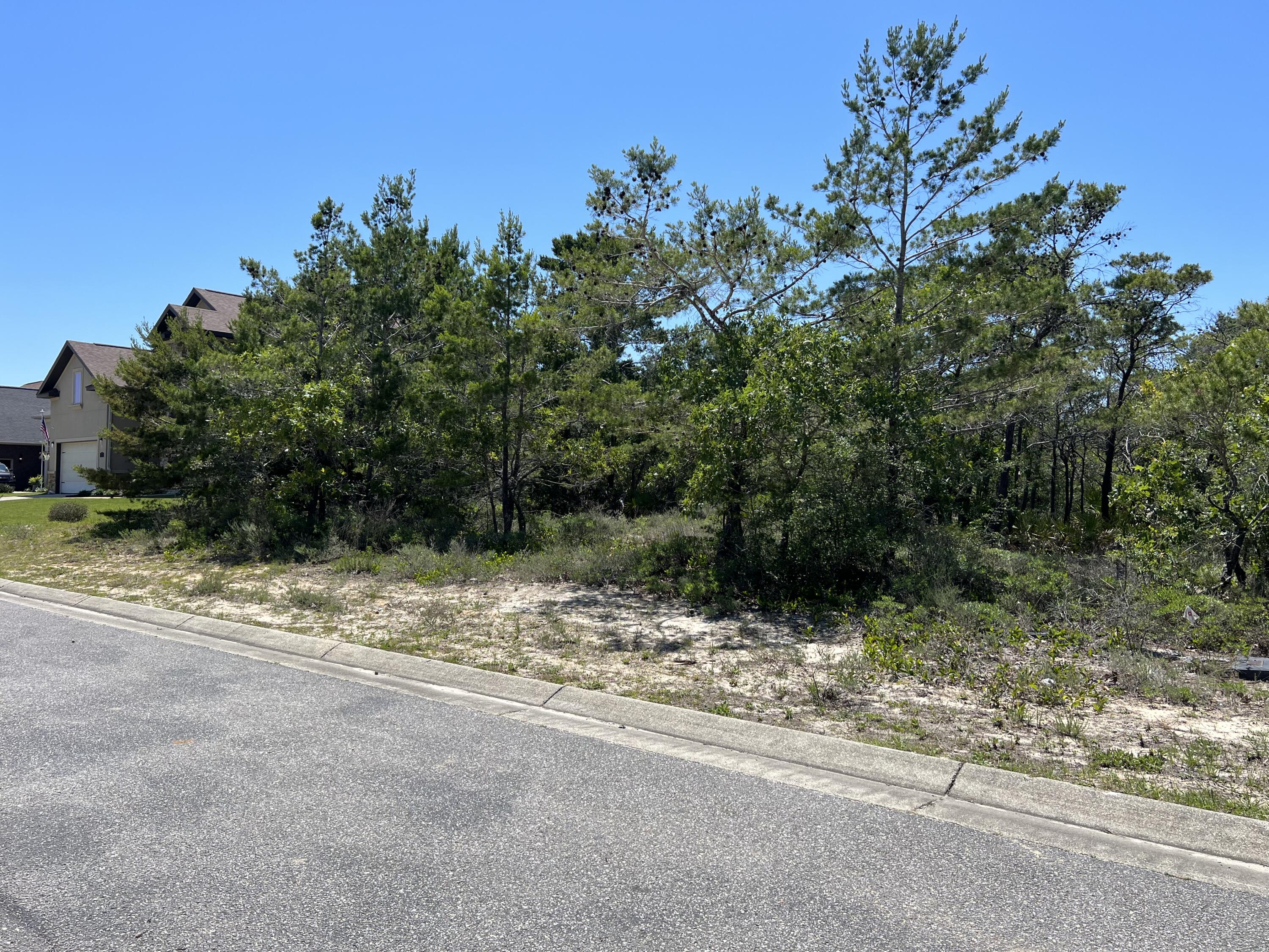 LA FONTAINE PHASE 1 - Land