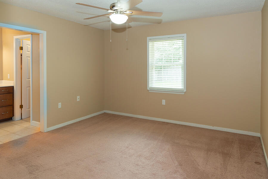 MARY ESTHER MANOR - Residential Lease