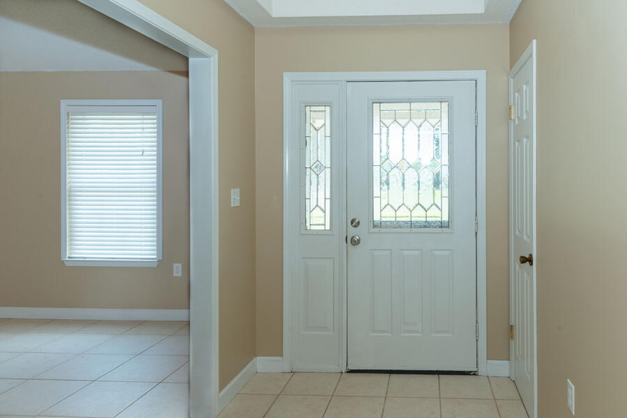 MARY ESTHER MANOR - Residential Lease