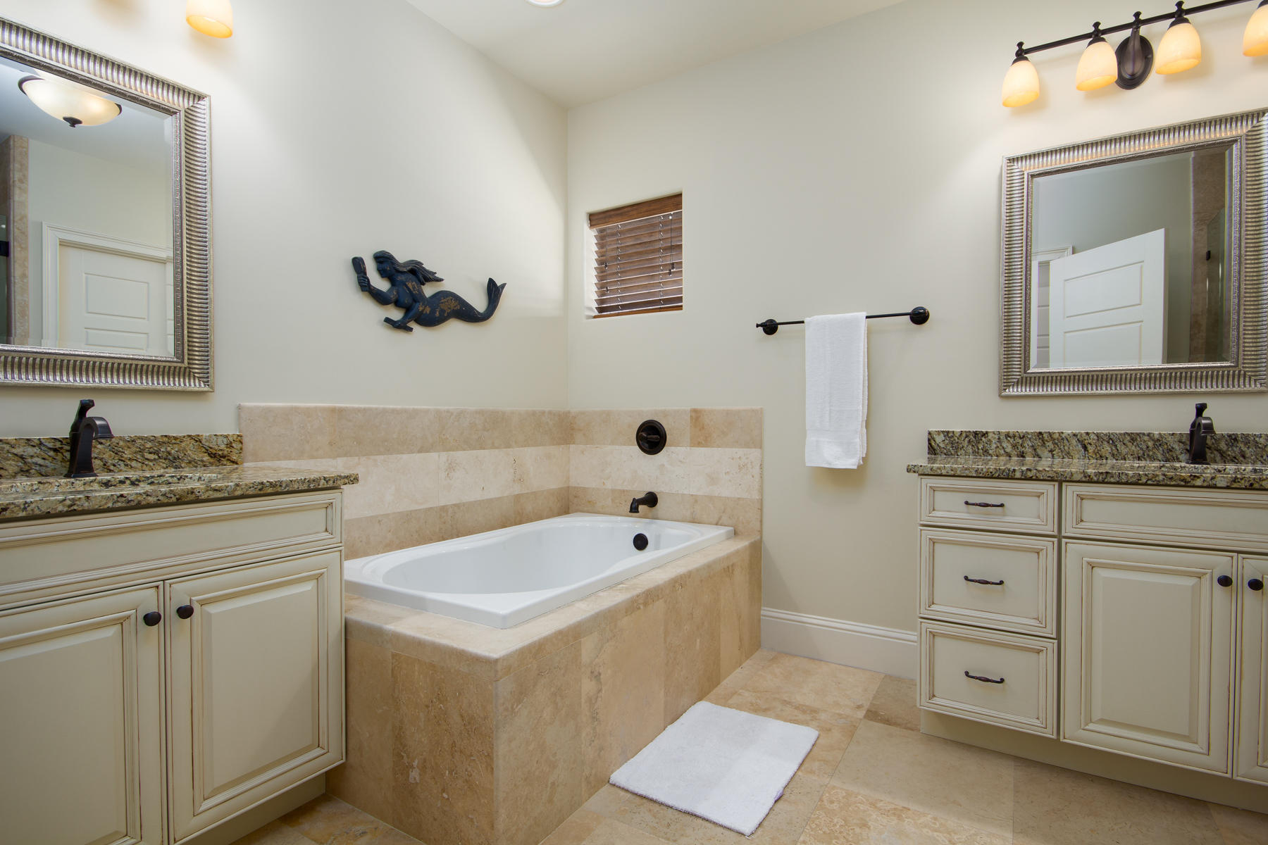 VILLA LAGO - Residential Lease