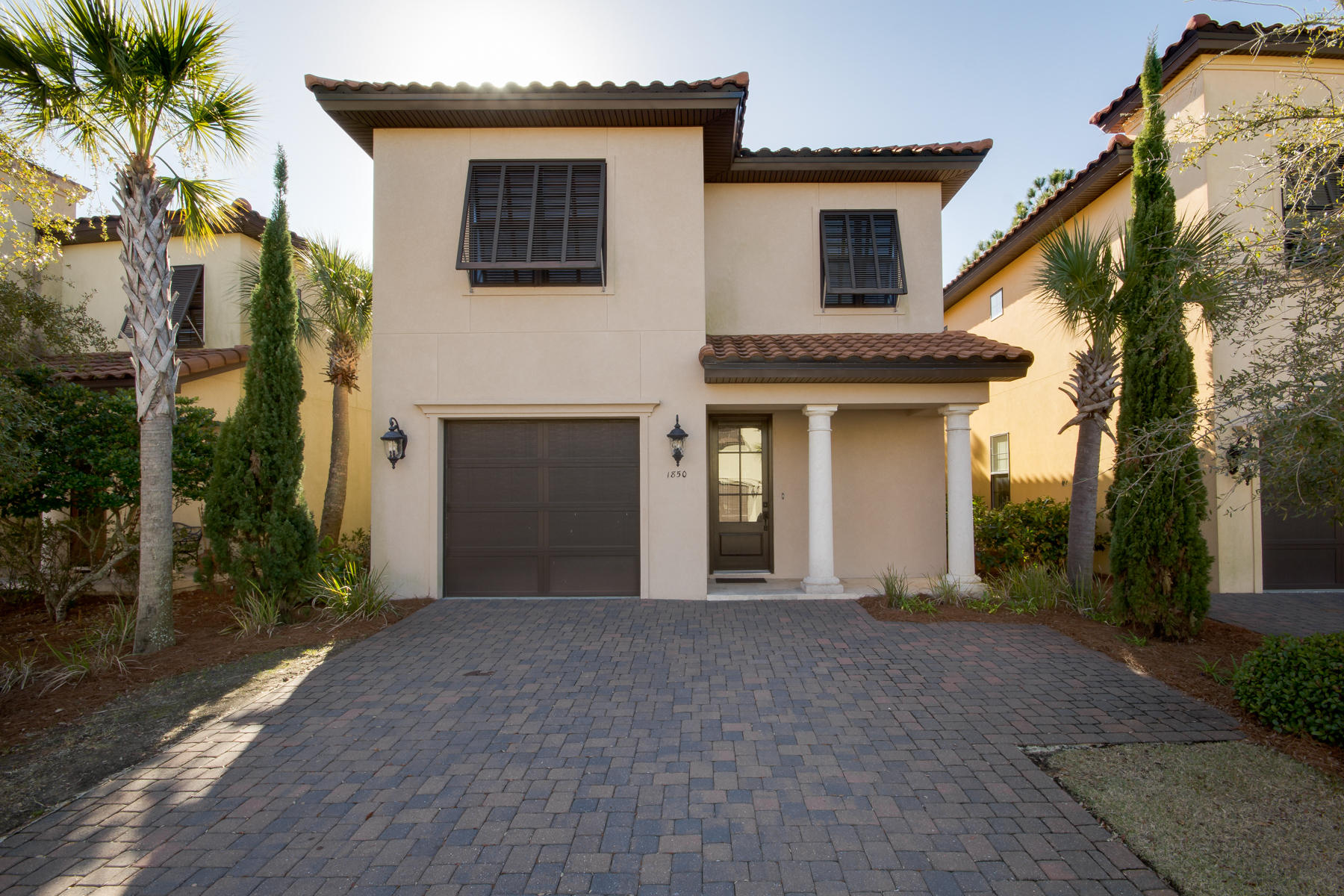 VILLA LAGO - Residential Lease