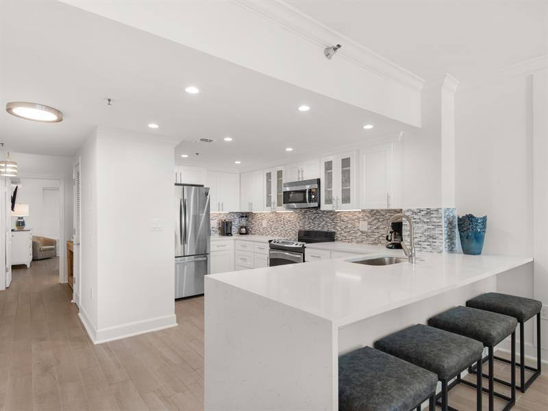 JADE EAST TOWERS CONDO - Residential