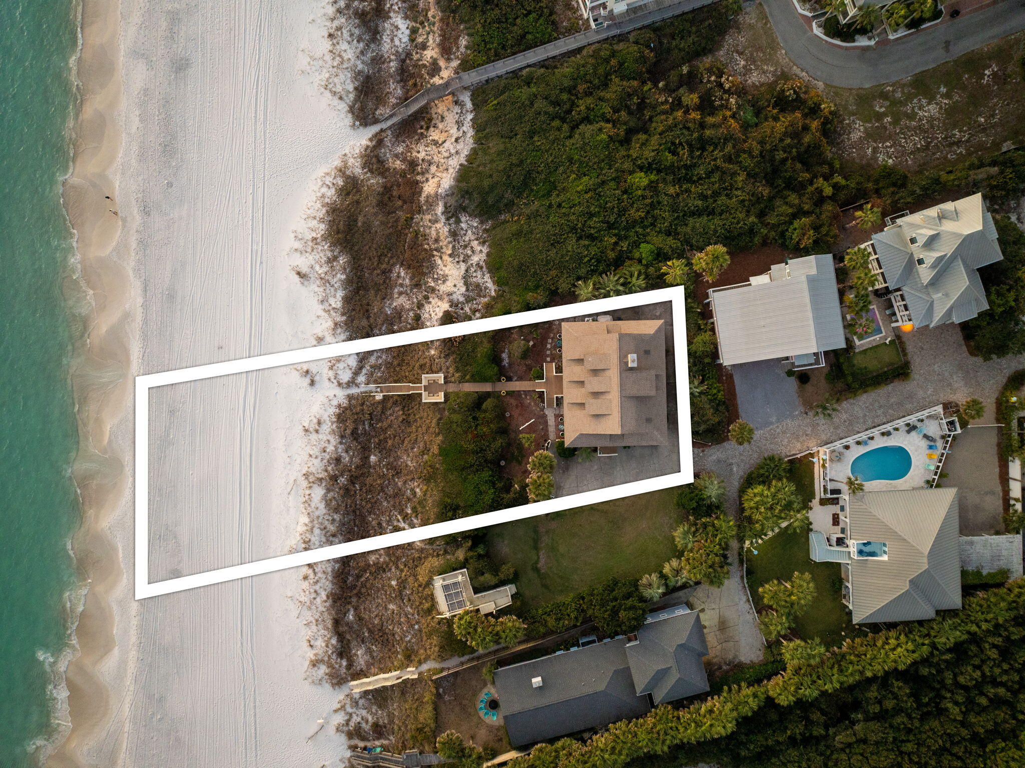 NO RECORDED SUBDIVISION - Land